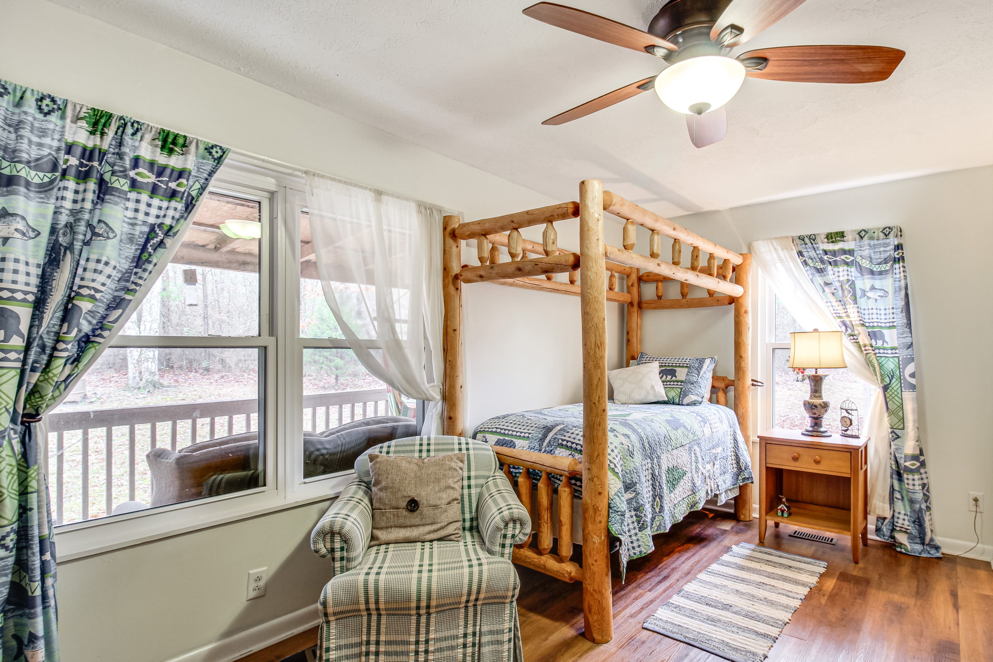 Bedroom 2 | Twin Bunk Bed