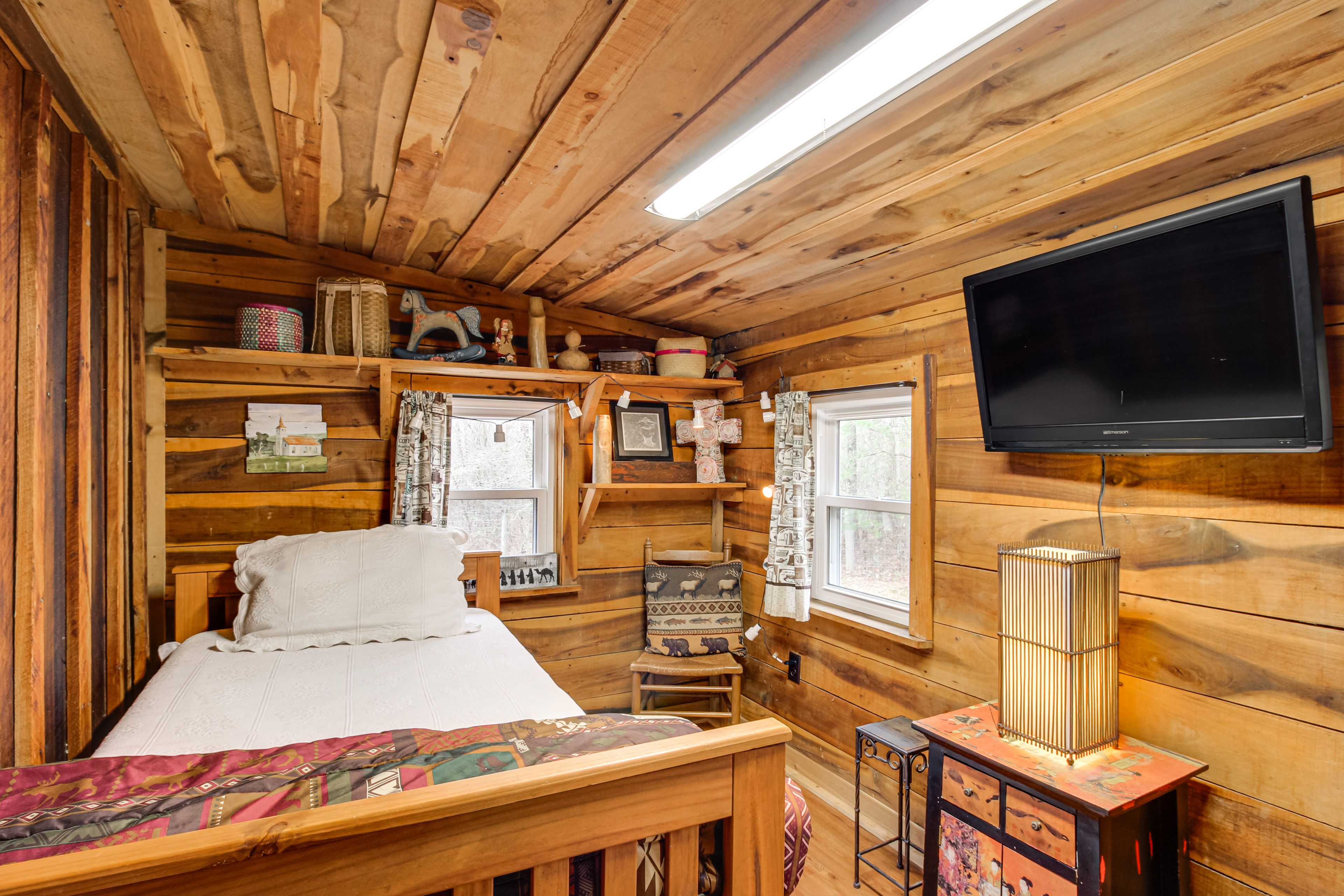 Bedroom 3 | Twin Bed