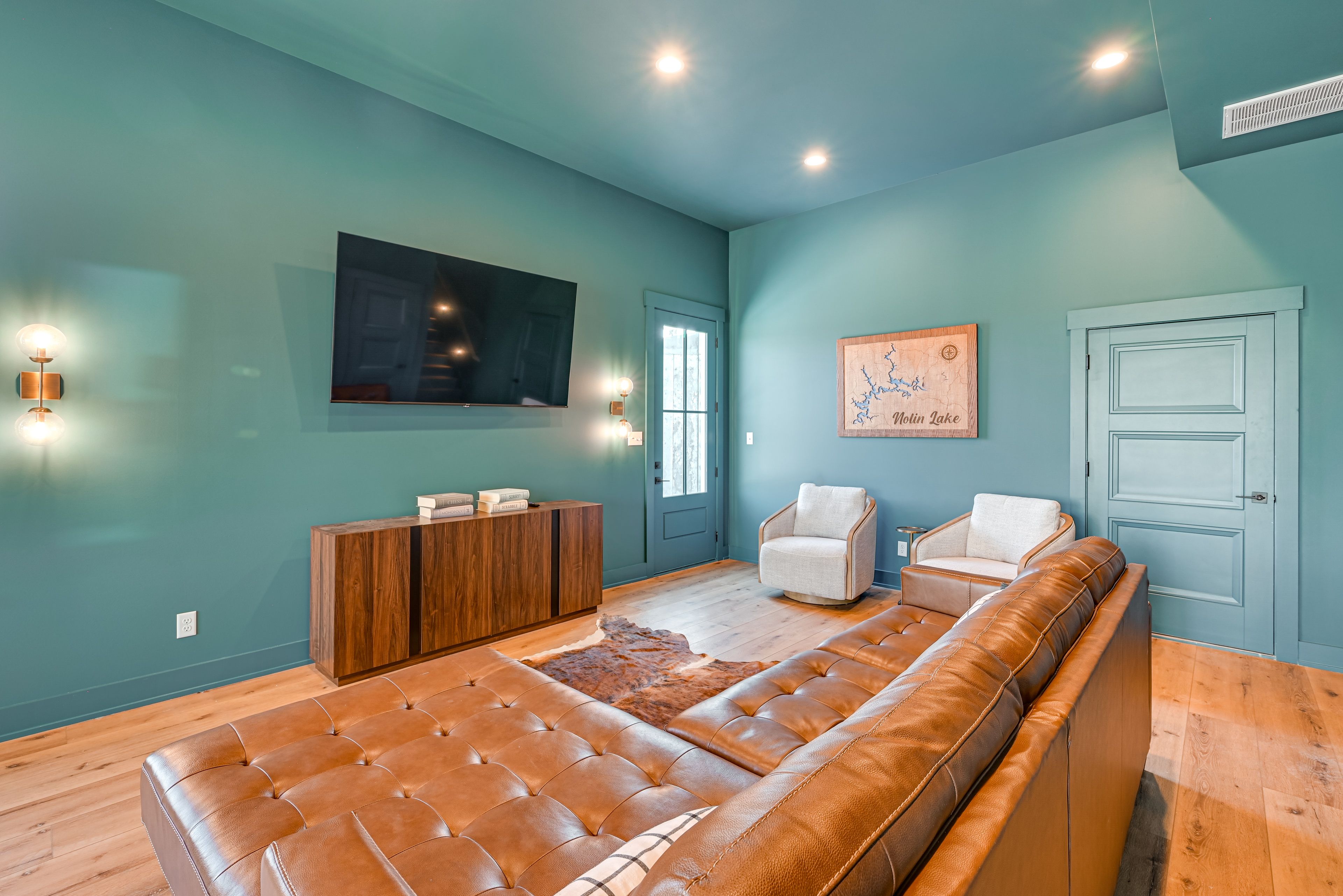Game Room | Pool Table | Smart TV | Lower Level