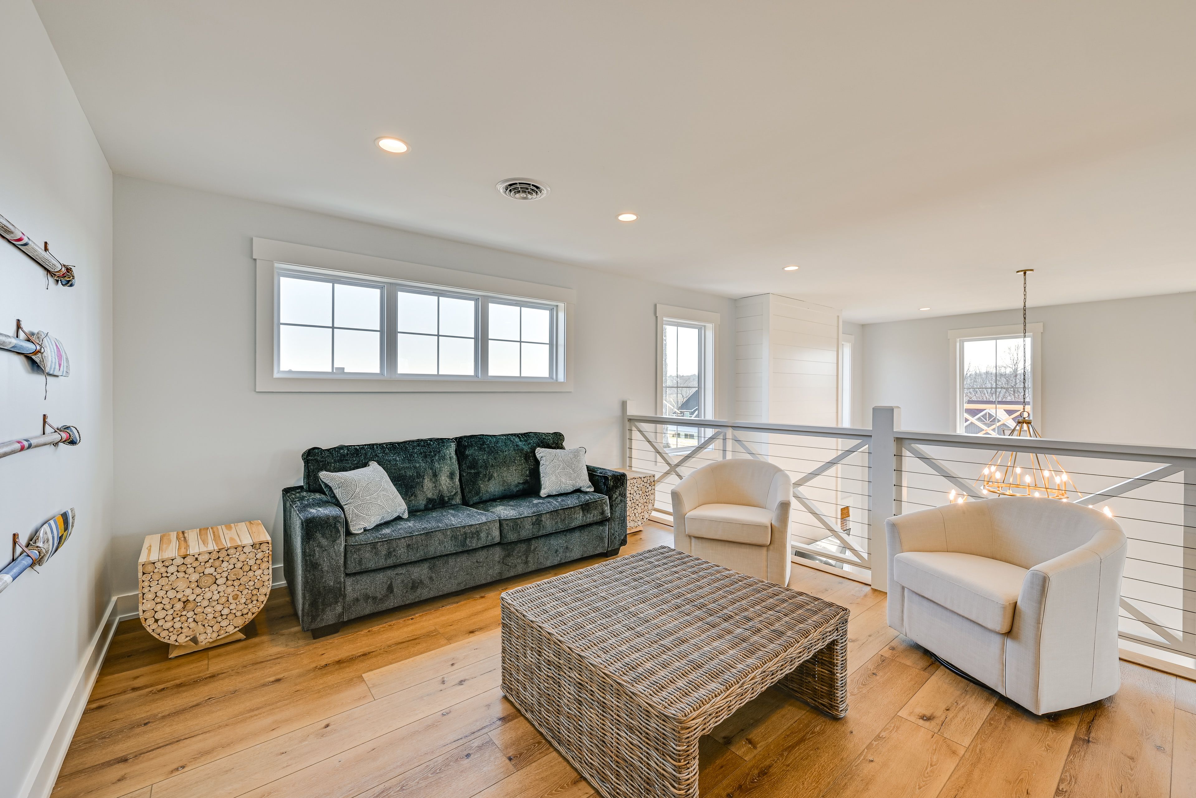Main Loft | Queen Sleeper Sofa | Smart TV | Upper Level