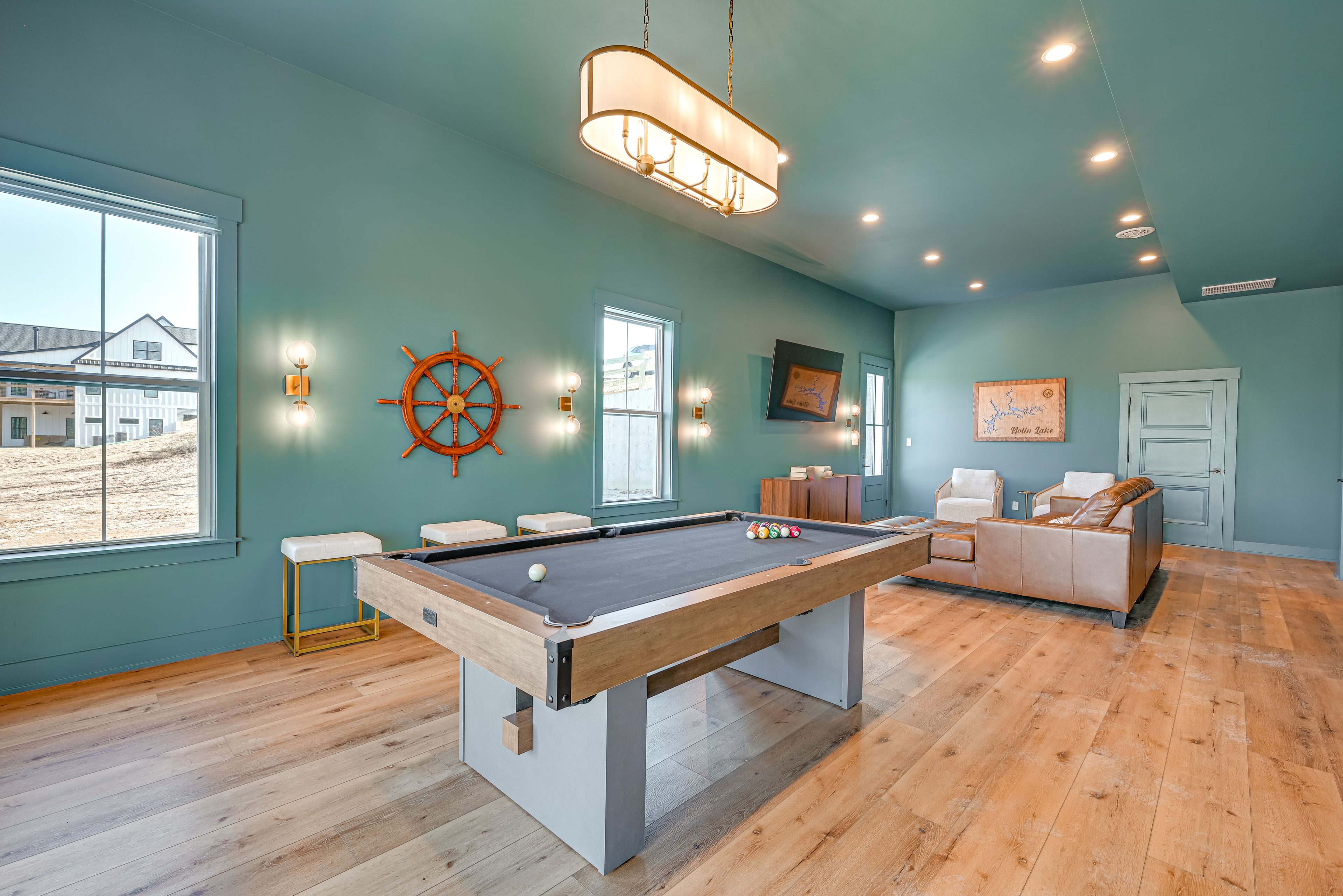 Game Room | Pool Table | Ping-Pong Table | Lofts