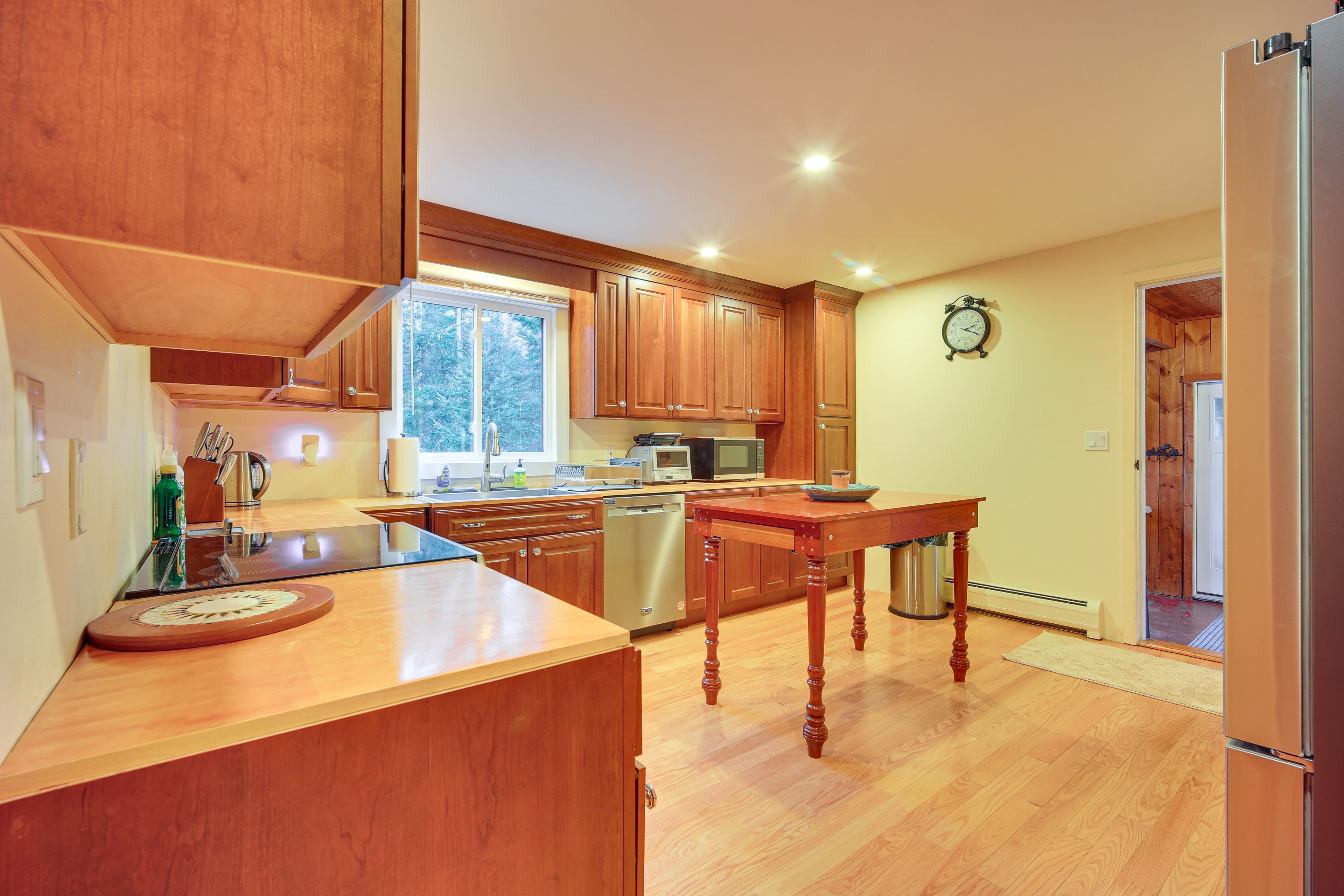 Kitchen | 1st Floor | Dishwasher | Nespresso & Drip Coffee Makers