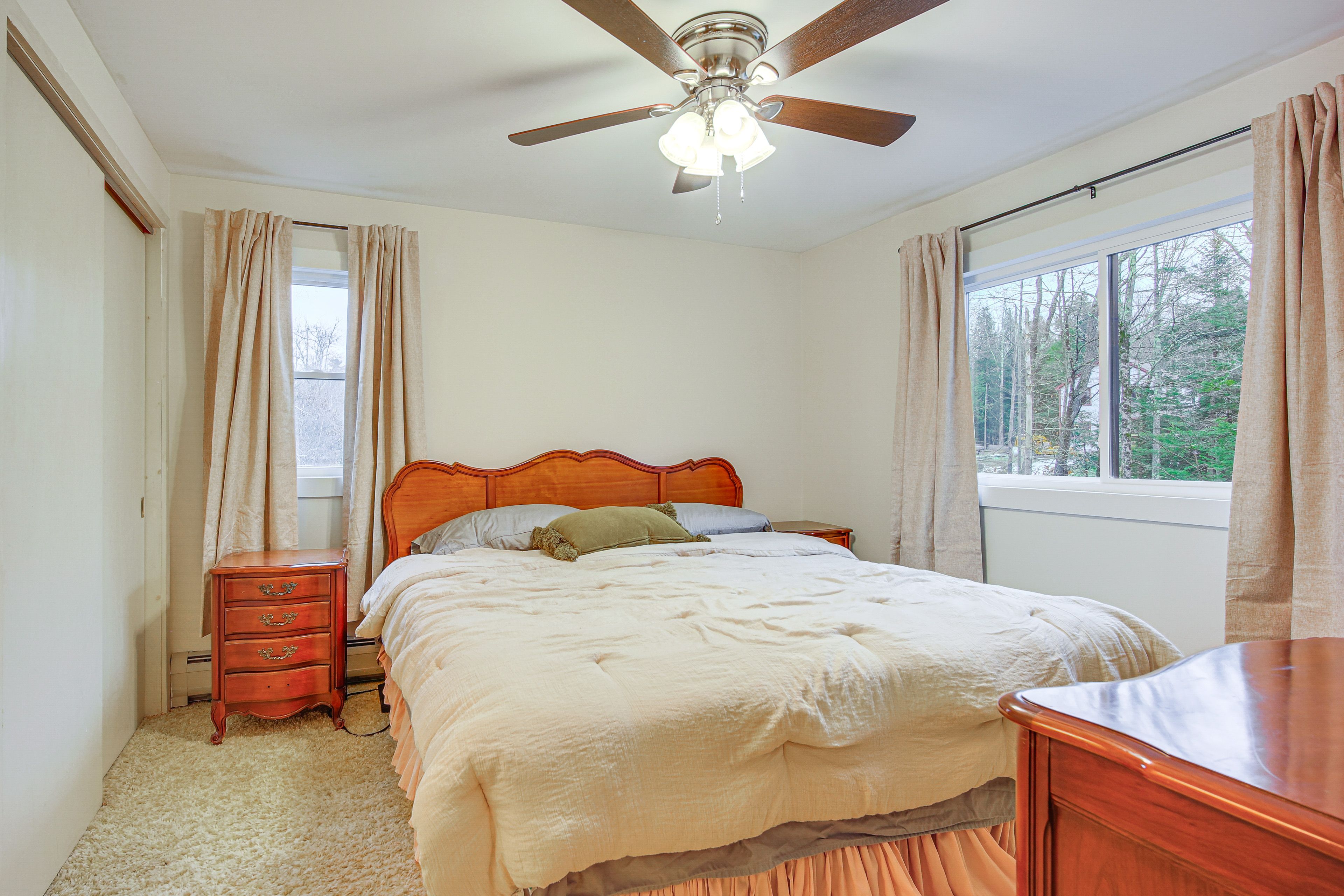 Bedroom 2 | 2nd Floor | King Bed