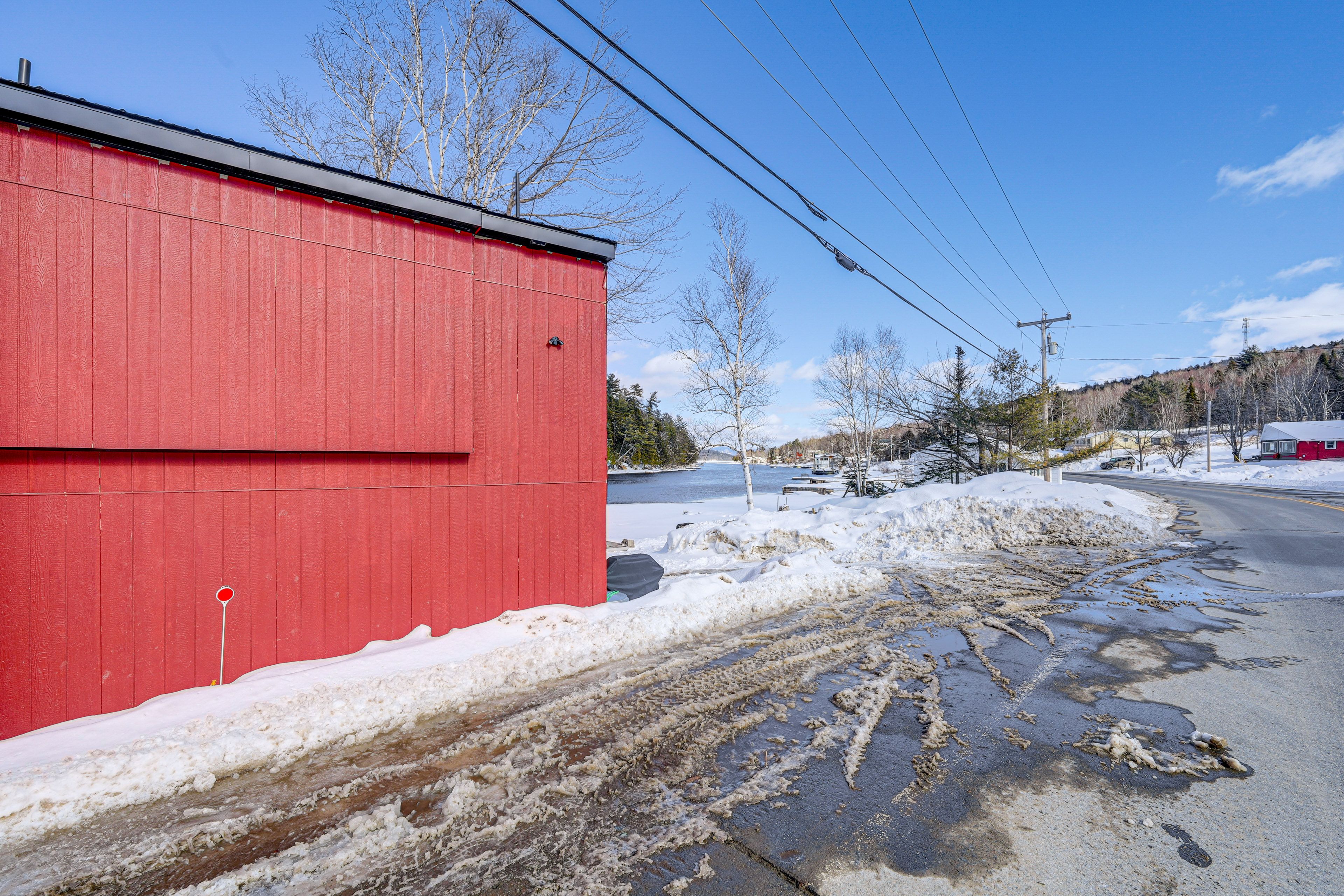 Parking | Driveway (4 Vehicles) | RV/Trailer Parking