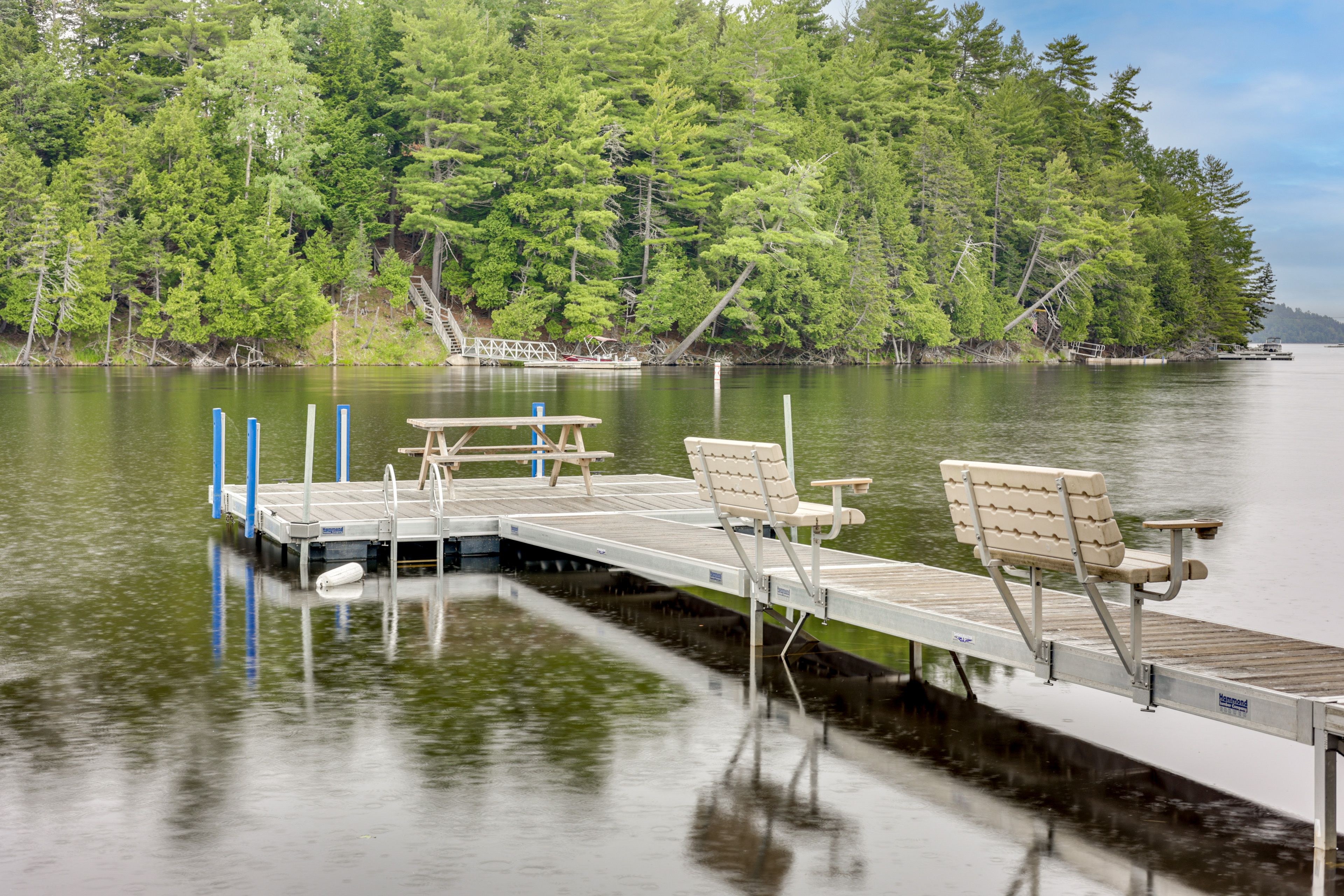 Private Dock | Kayaks & Canoes