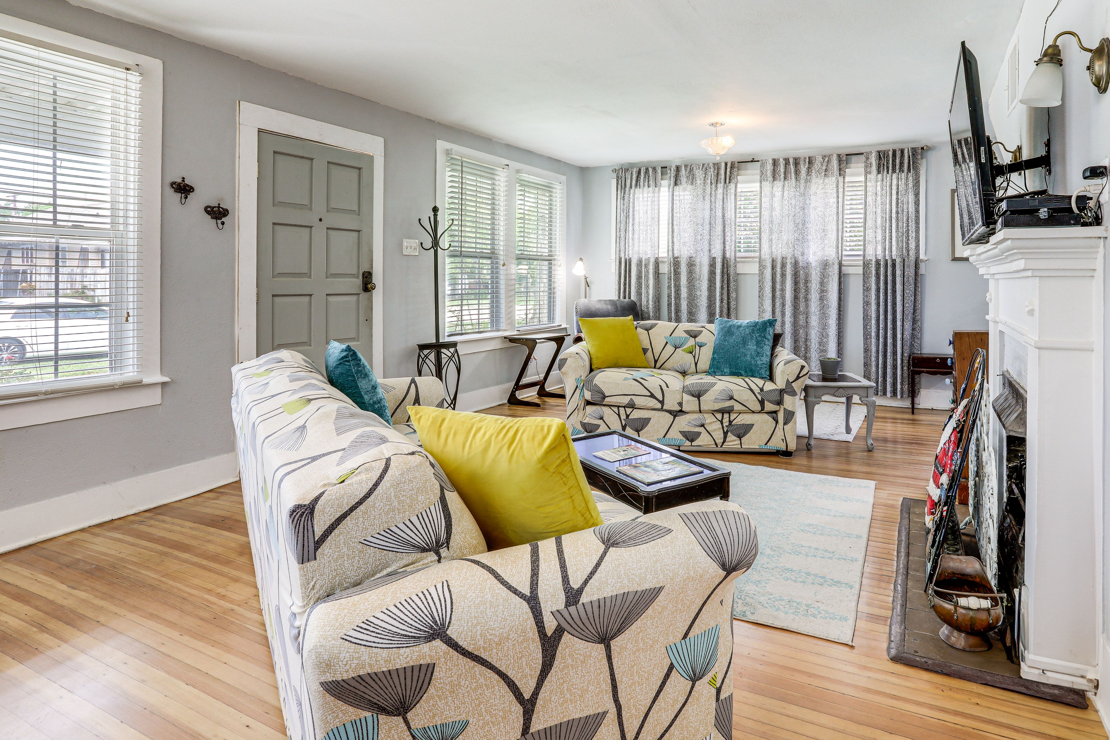Living Room | 1st Floor