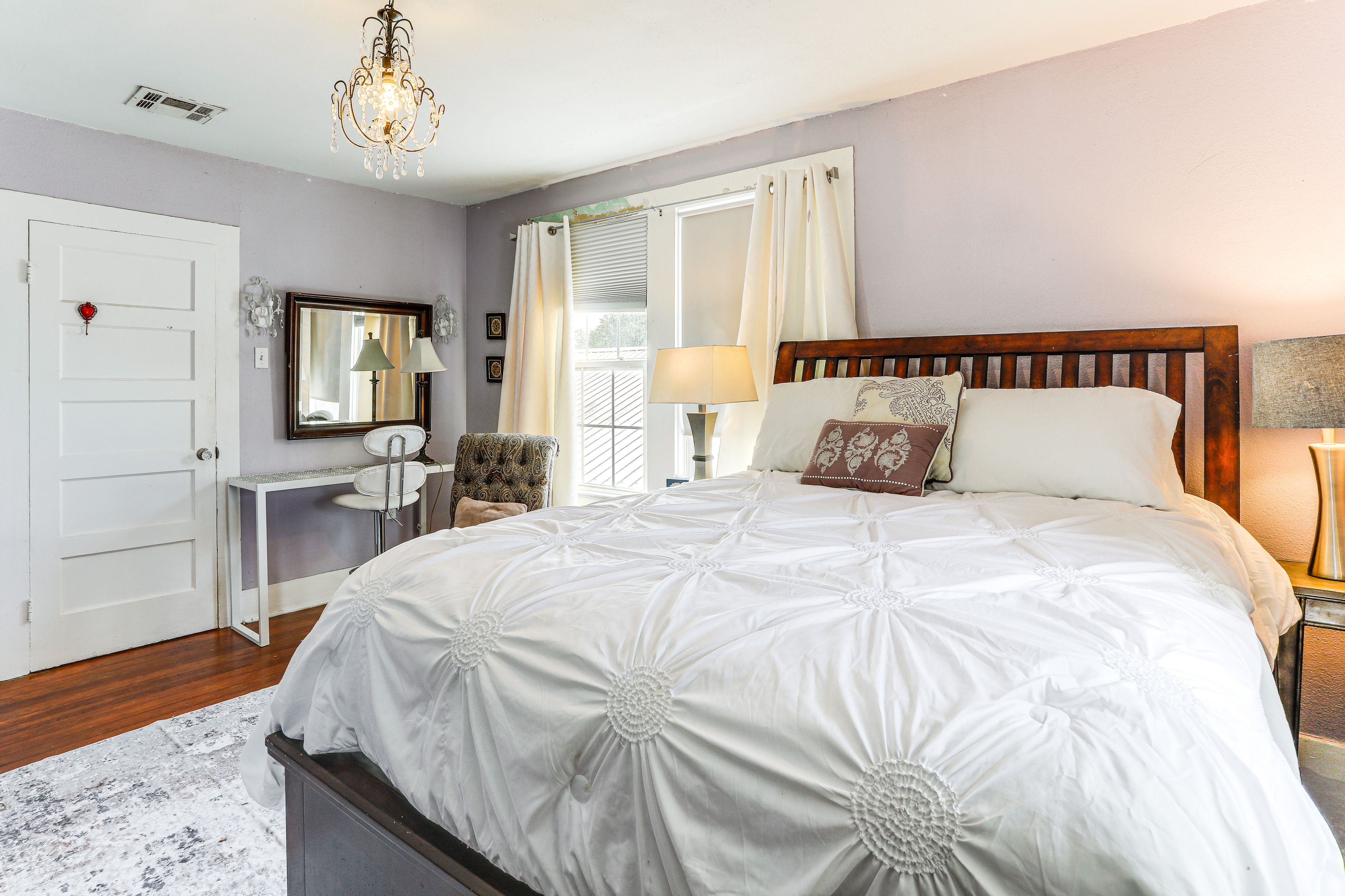 Bedroom 2 | King Bed | 2nd Floor