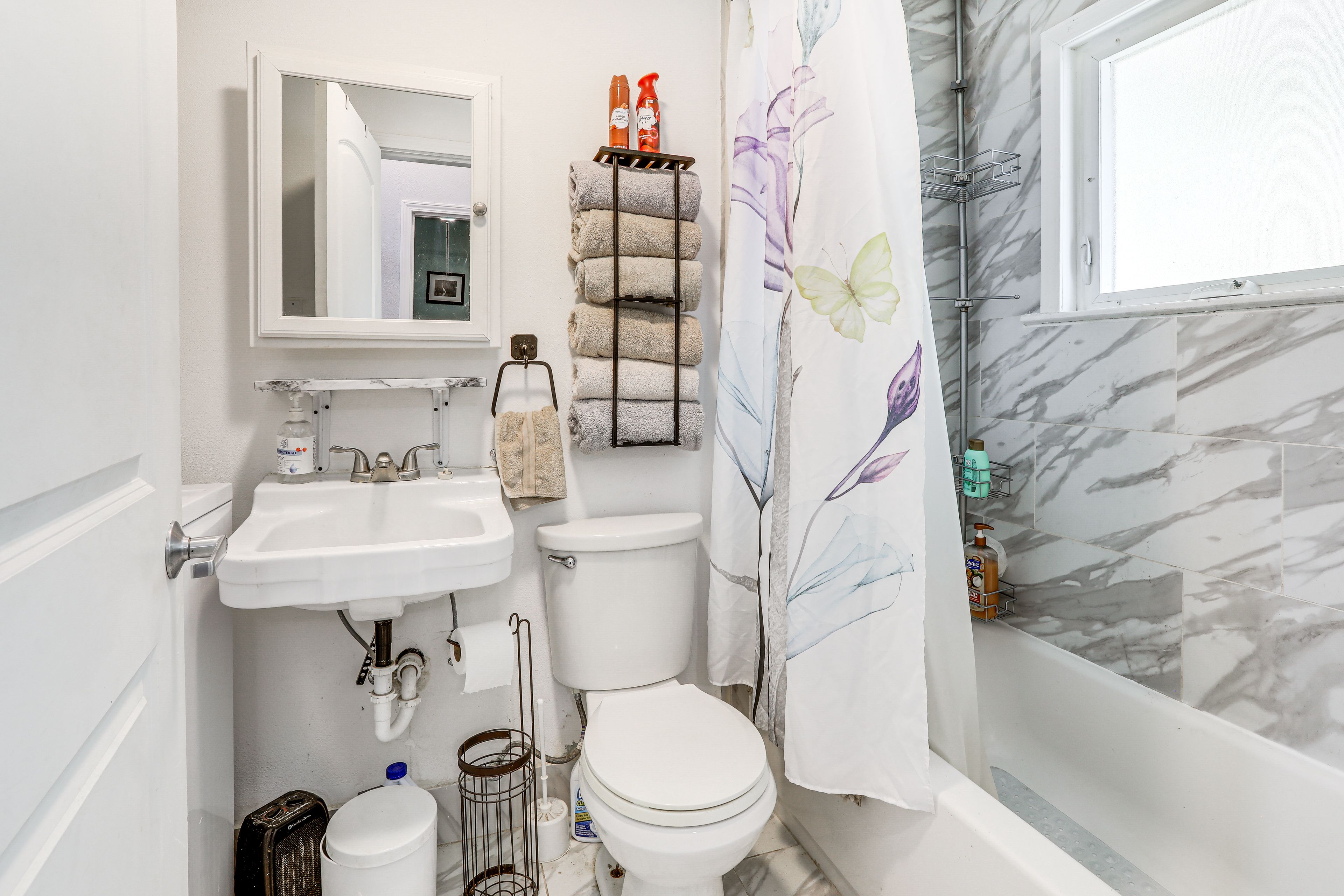 Bathroom | Towels Provided | 1st Floor