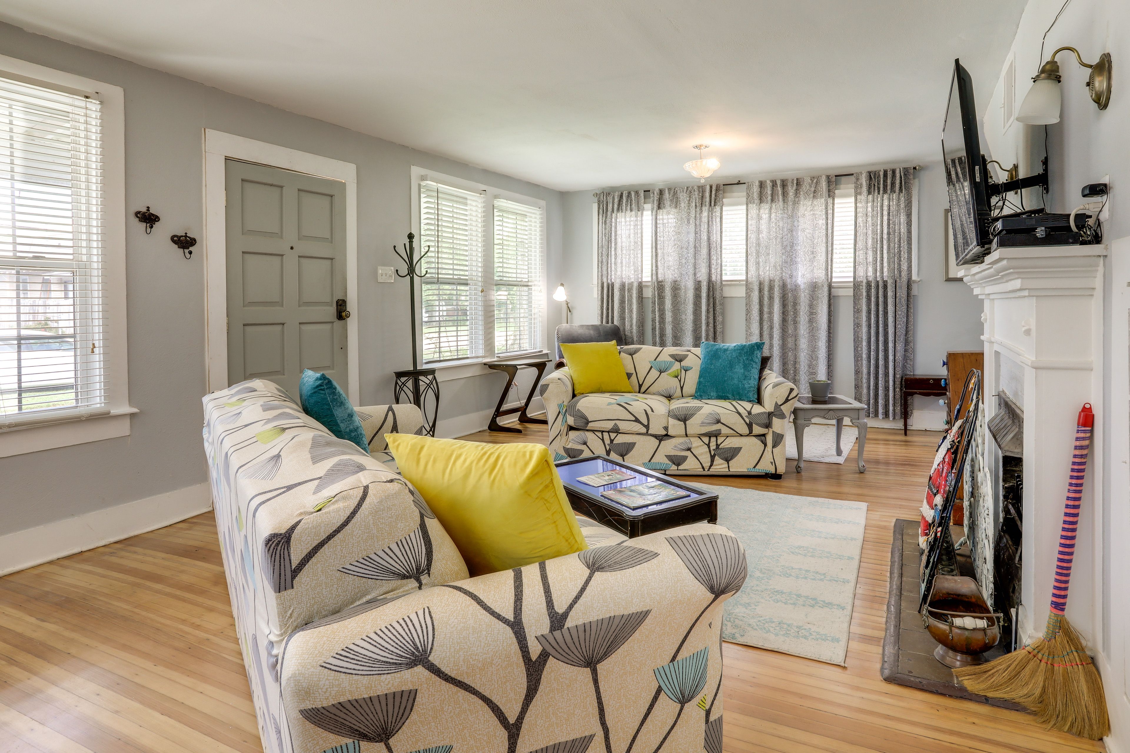 Living Room | 1st Floor