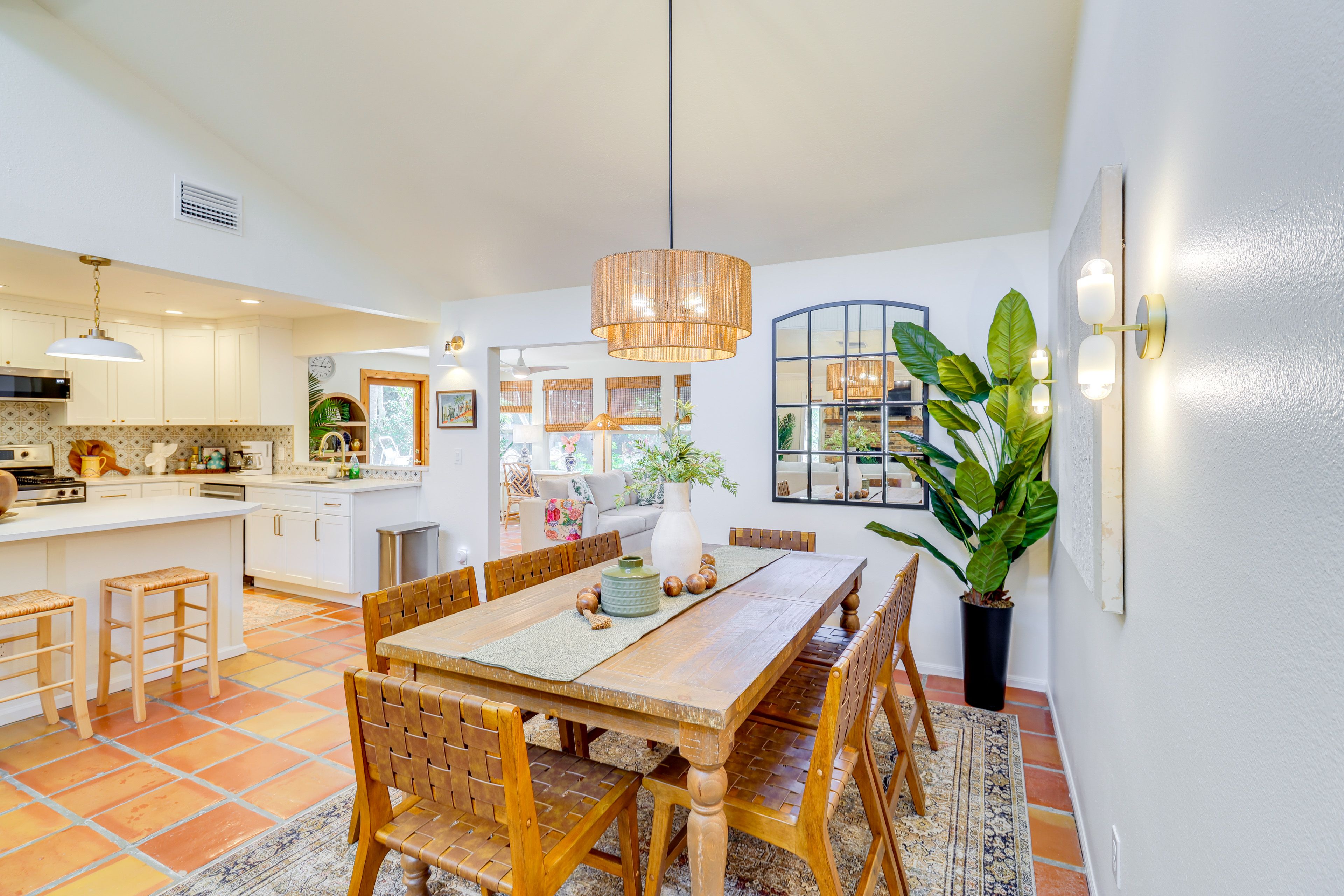 Dining Area & Kitchen | High Chair