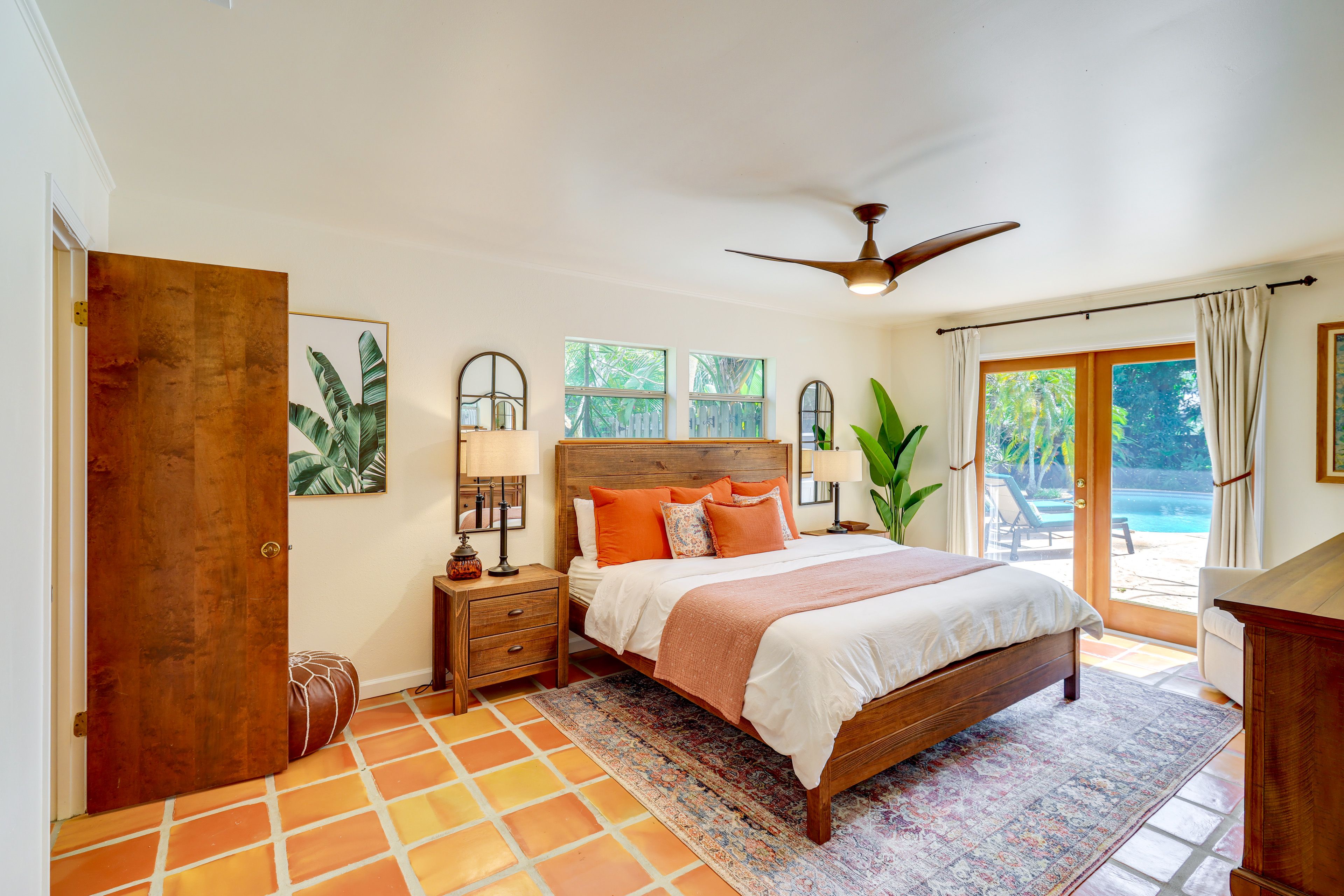 Bedroom 1 | California King Bed | En-Suite Bathroom | Walk-In Closet