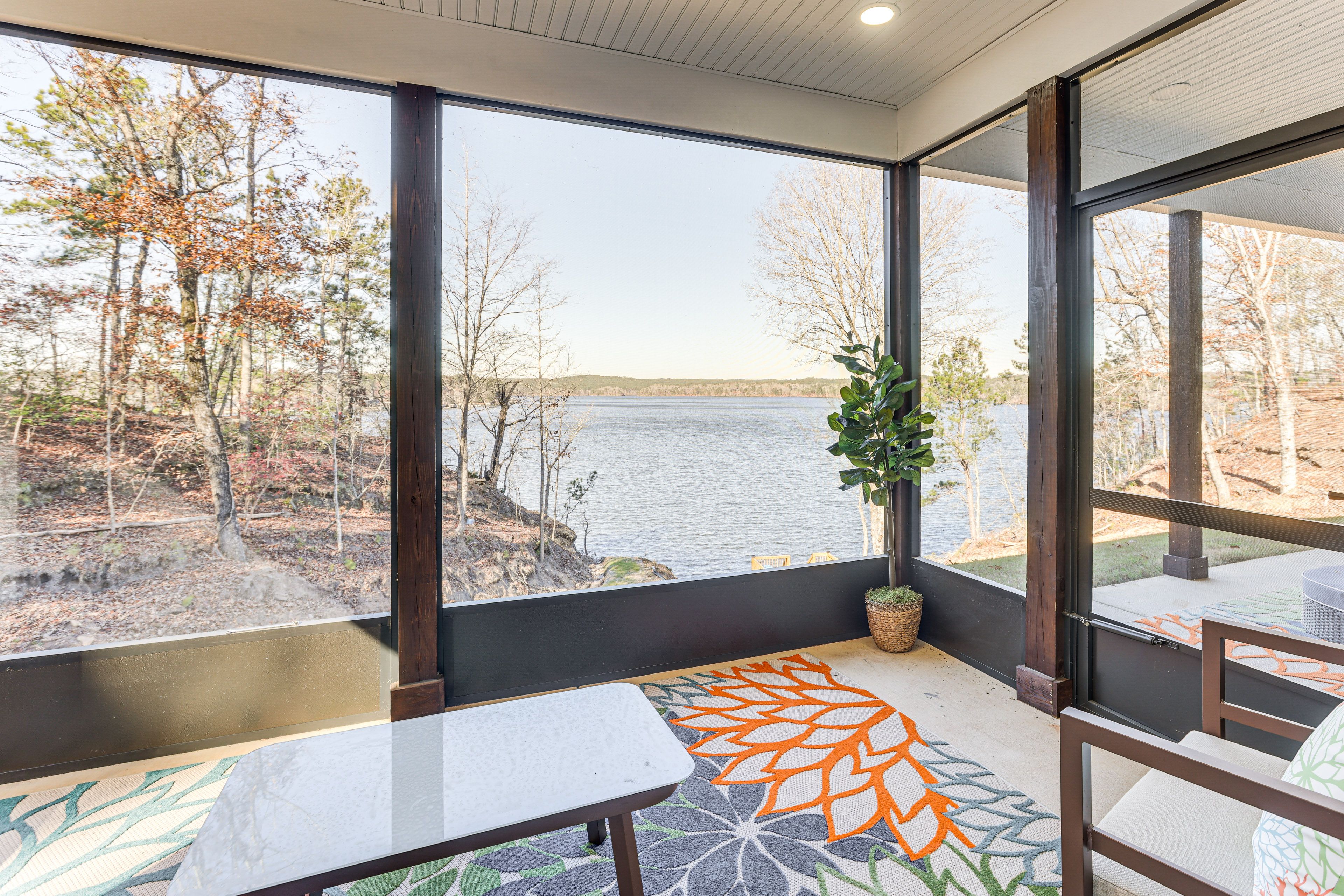Screened-In Porch