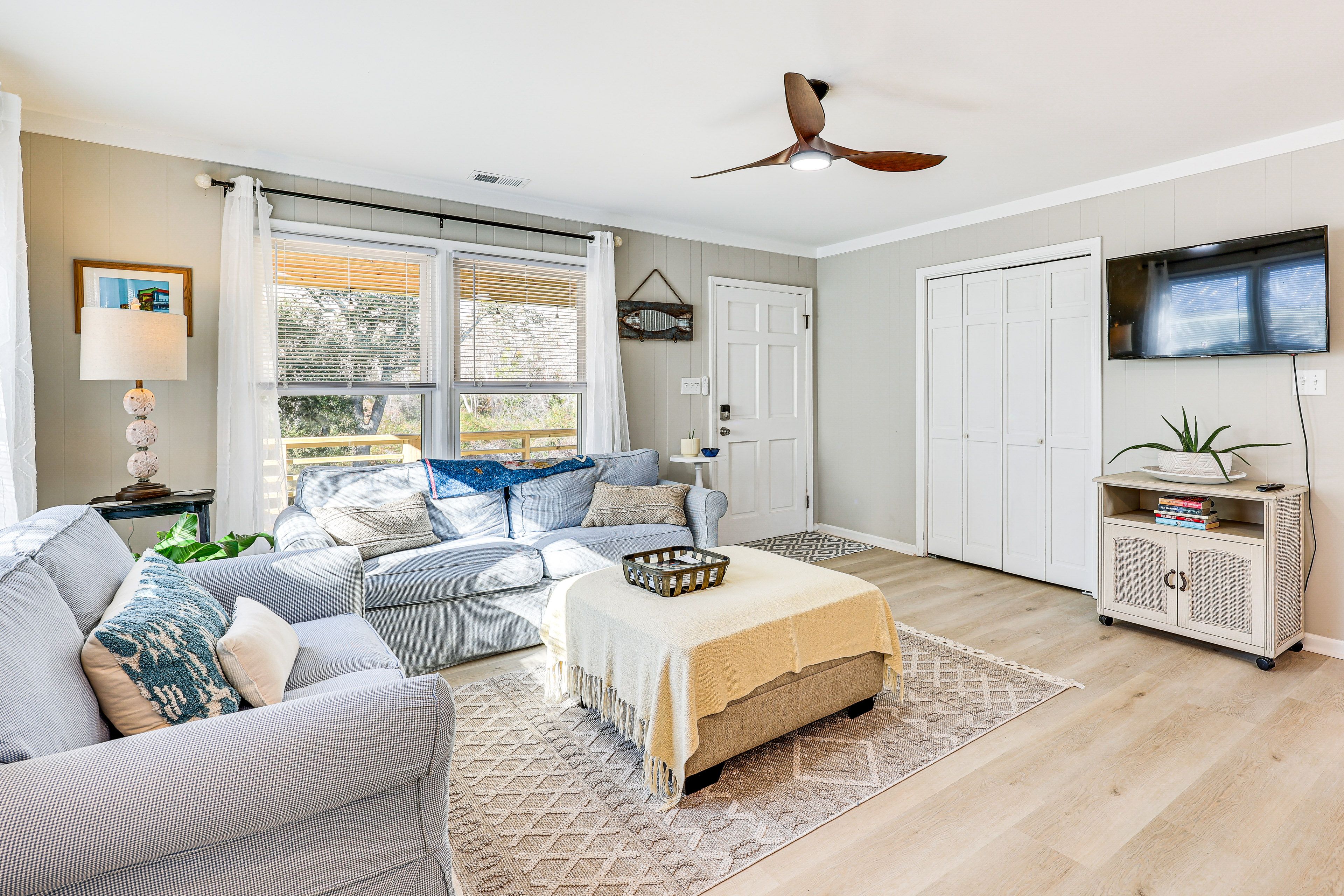 Living Area | Smart TV | Queen Sleeper Sofa | Single-Story Unit