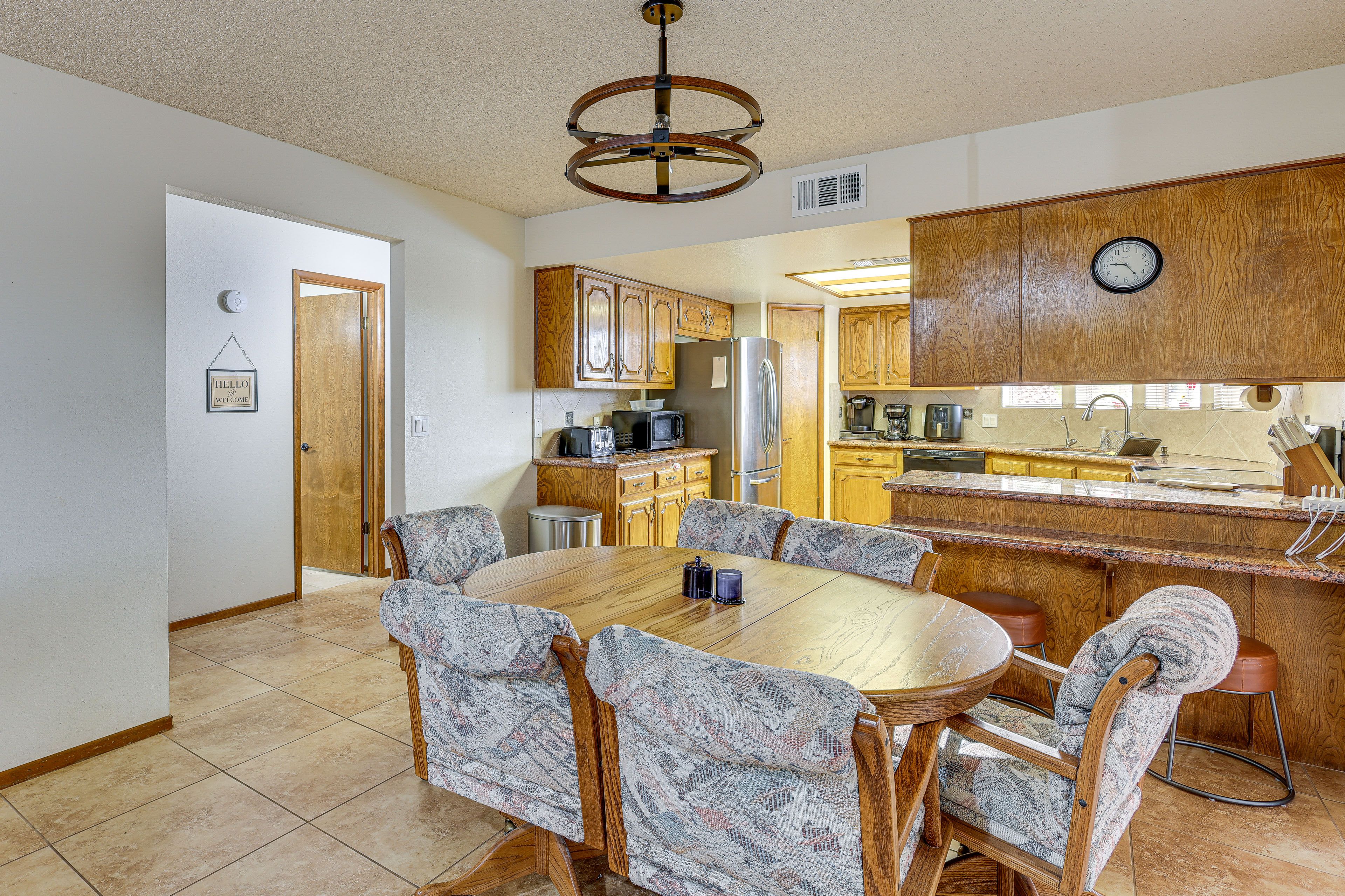 Dining Area | Dishware & Flatware | Central A/C & Heat