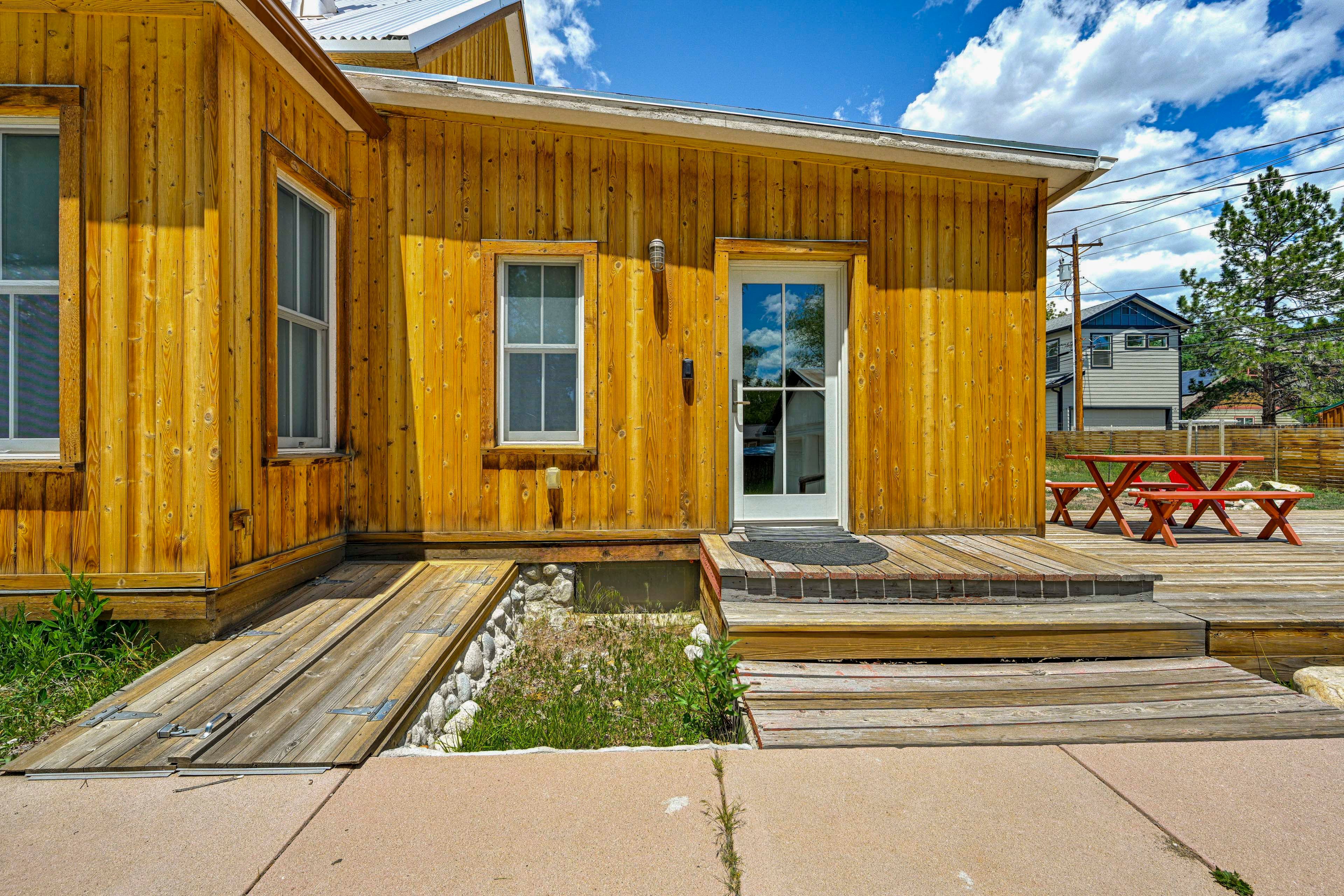 Property Exterior | Driveway (5 Vehicles) | Free Street Parking