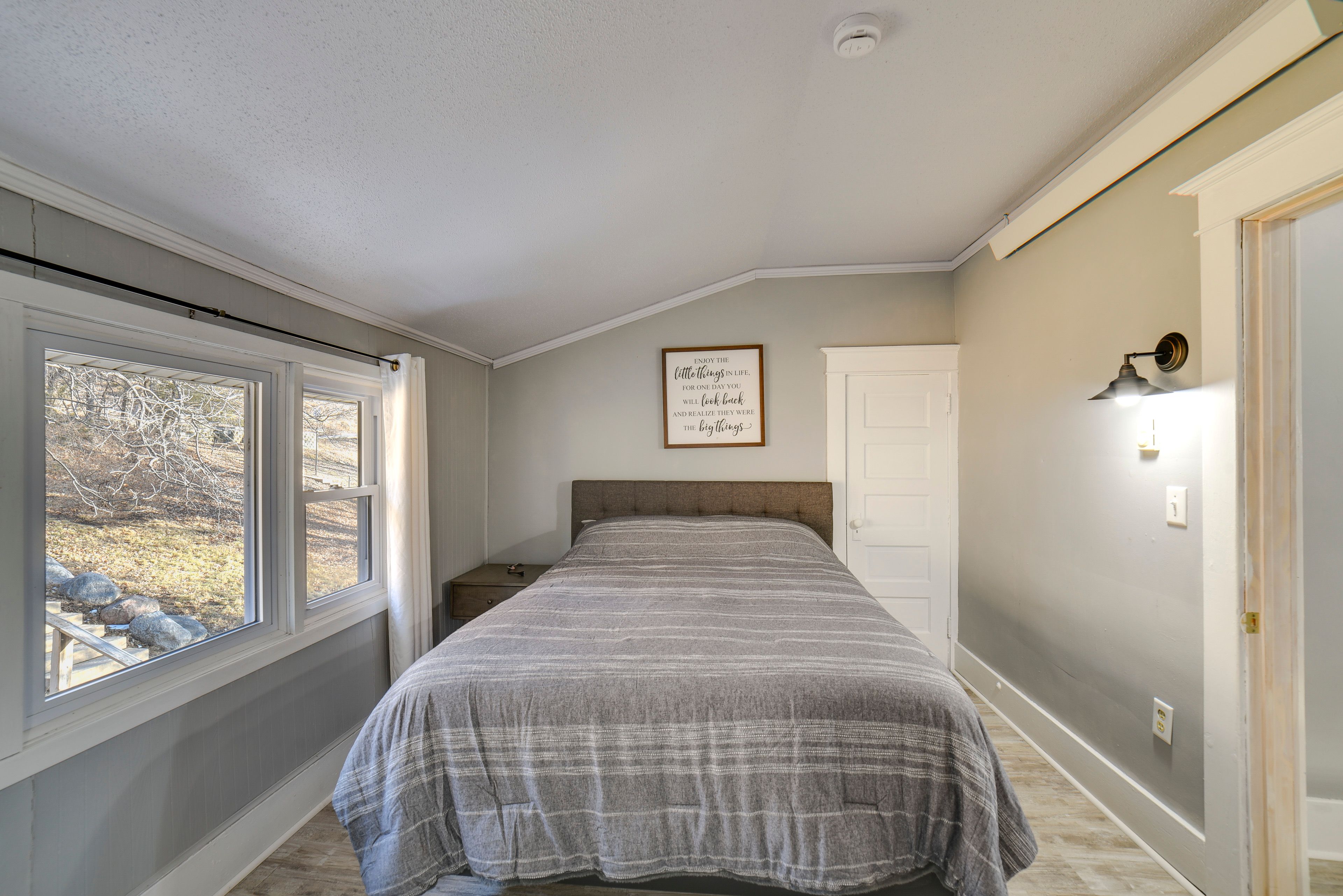 Bedroom 2 | Queen Bed | 2nd Floor