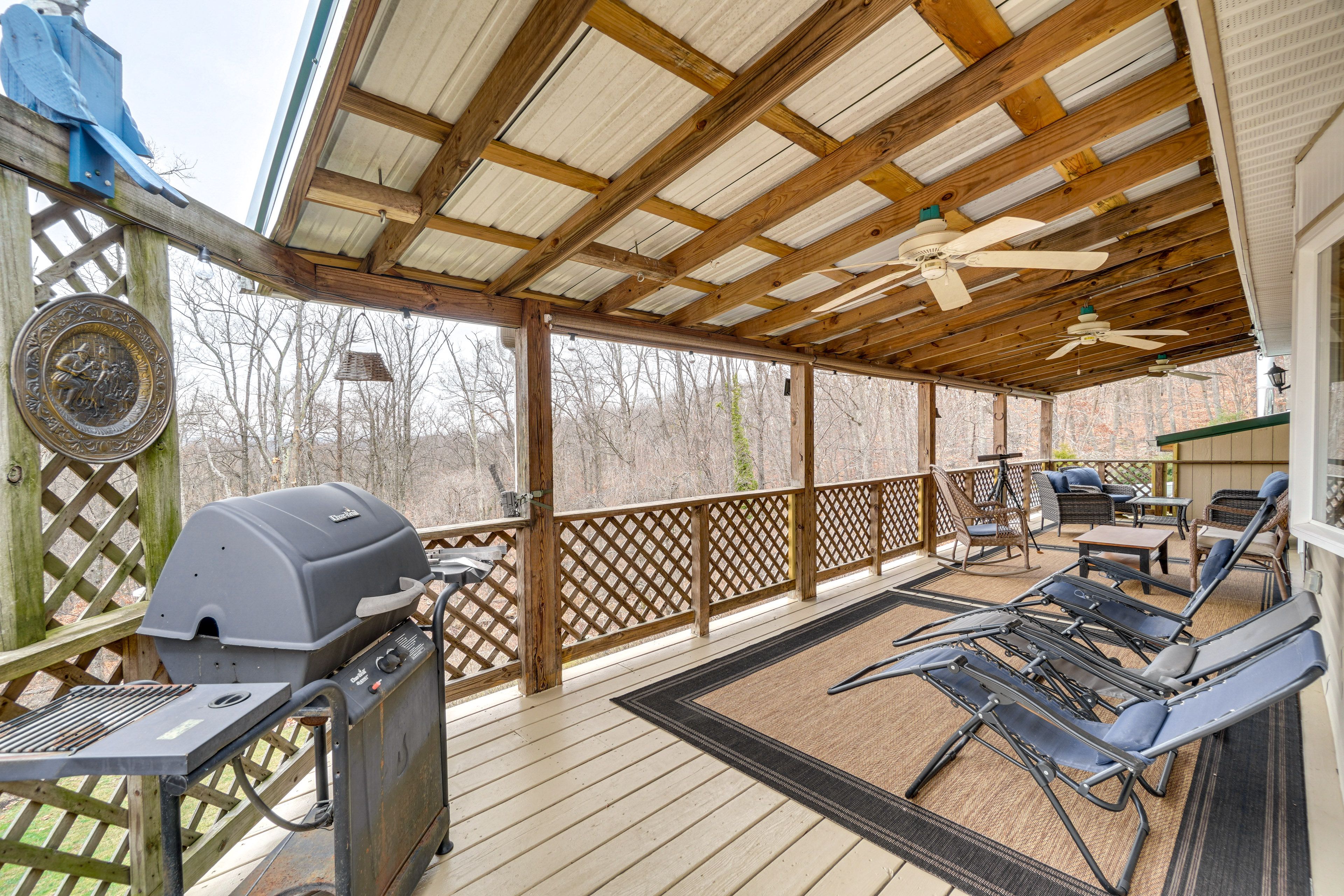 Furnished Deck