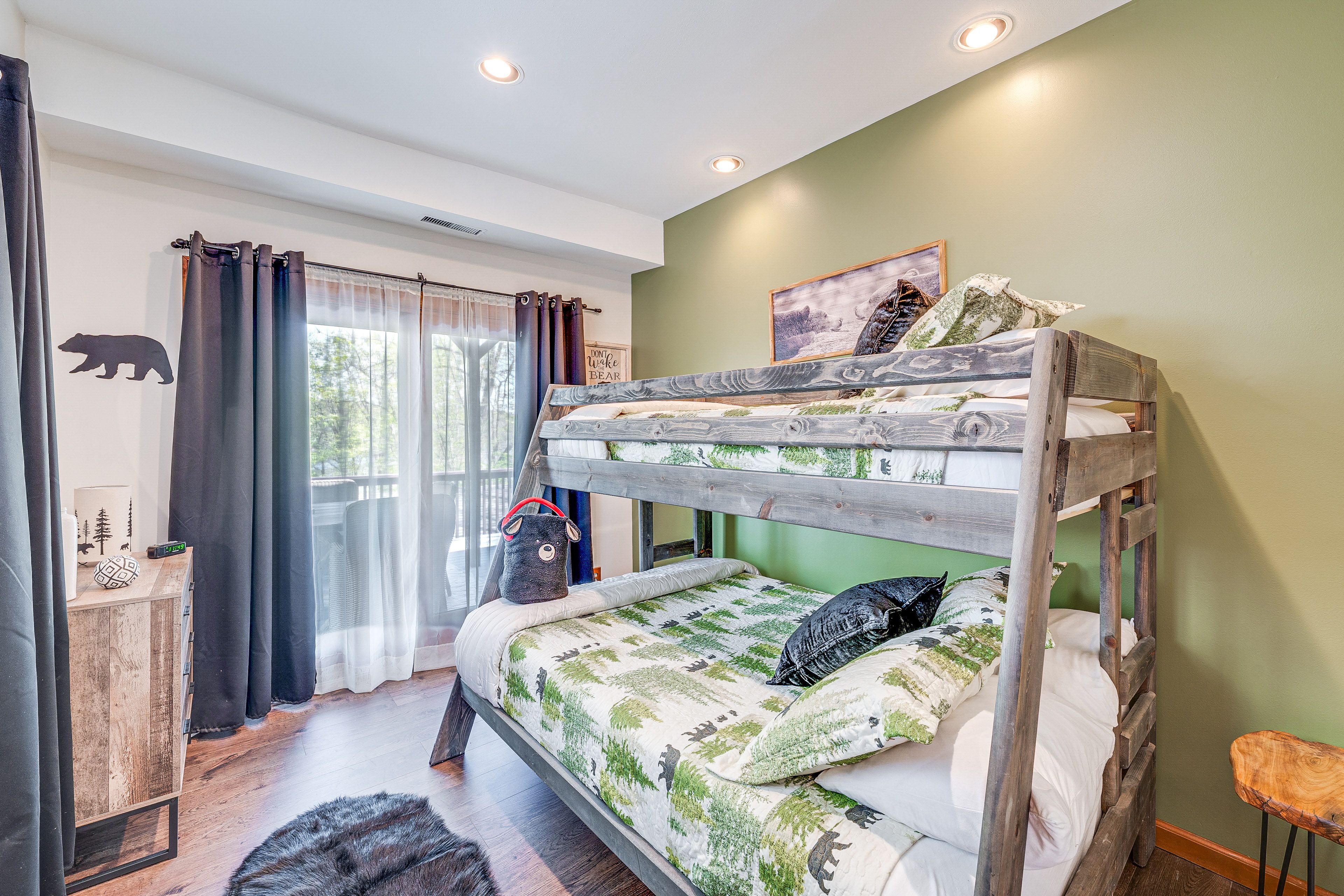 Bedroom 3 | Twin/Full Bunk Bed | 1st Floor