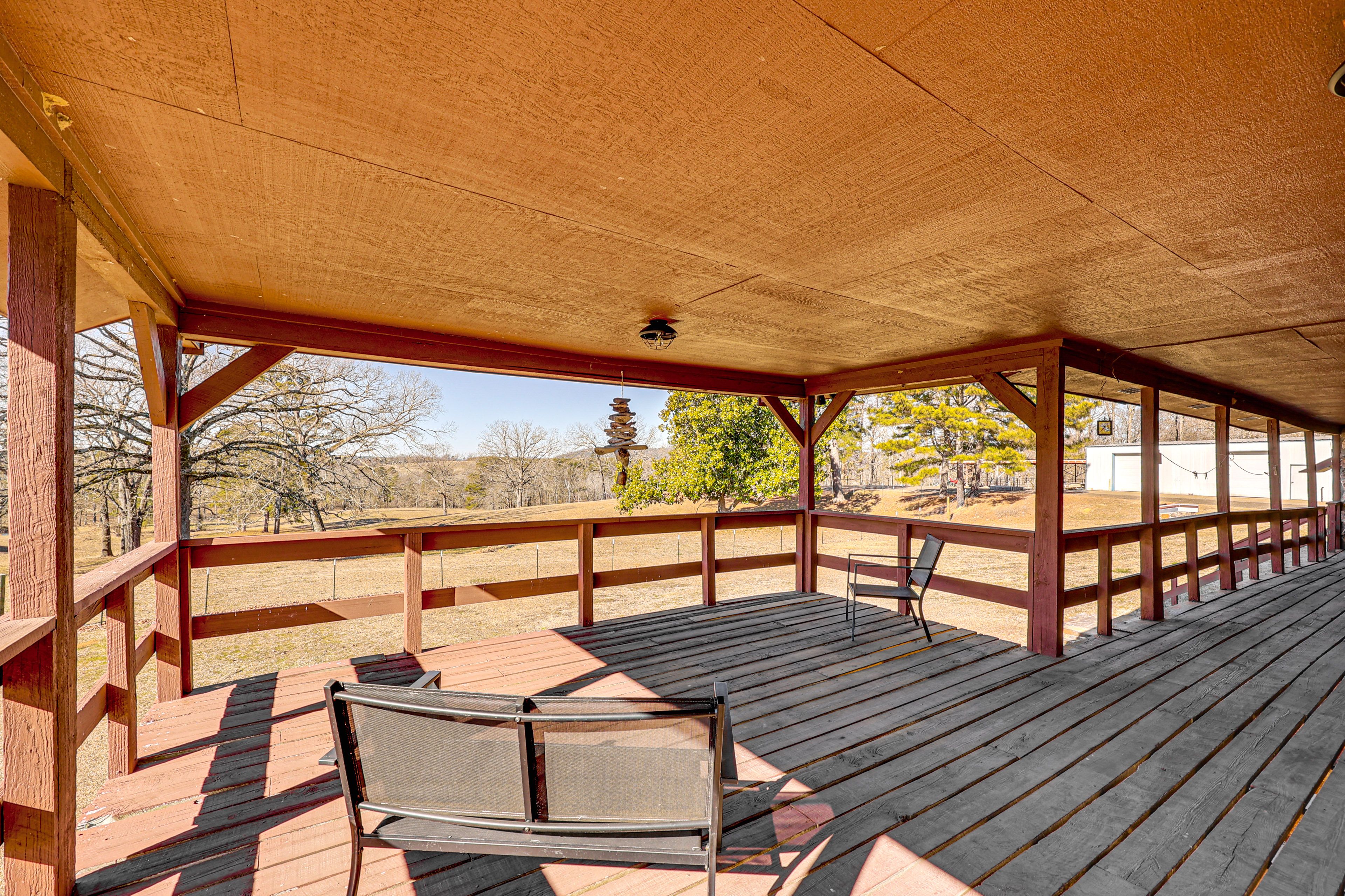 Wraparound Deck