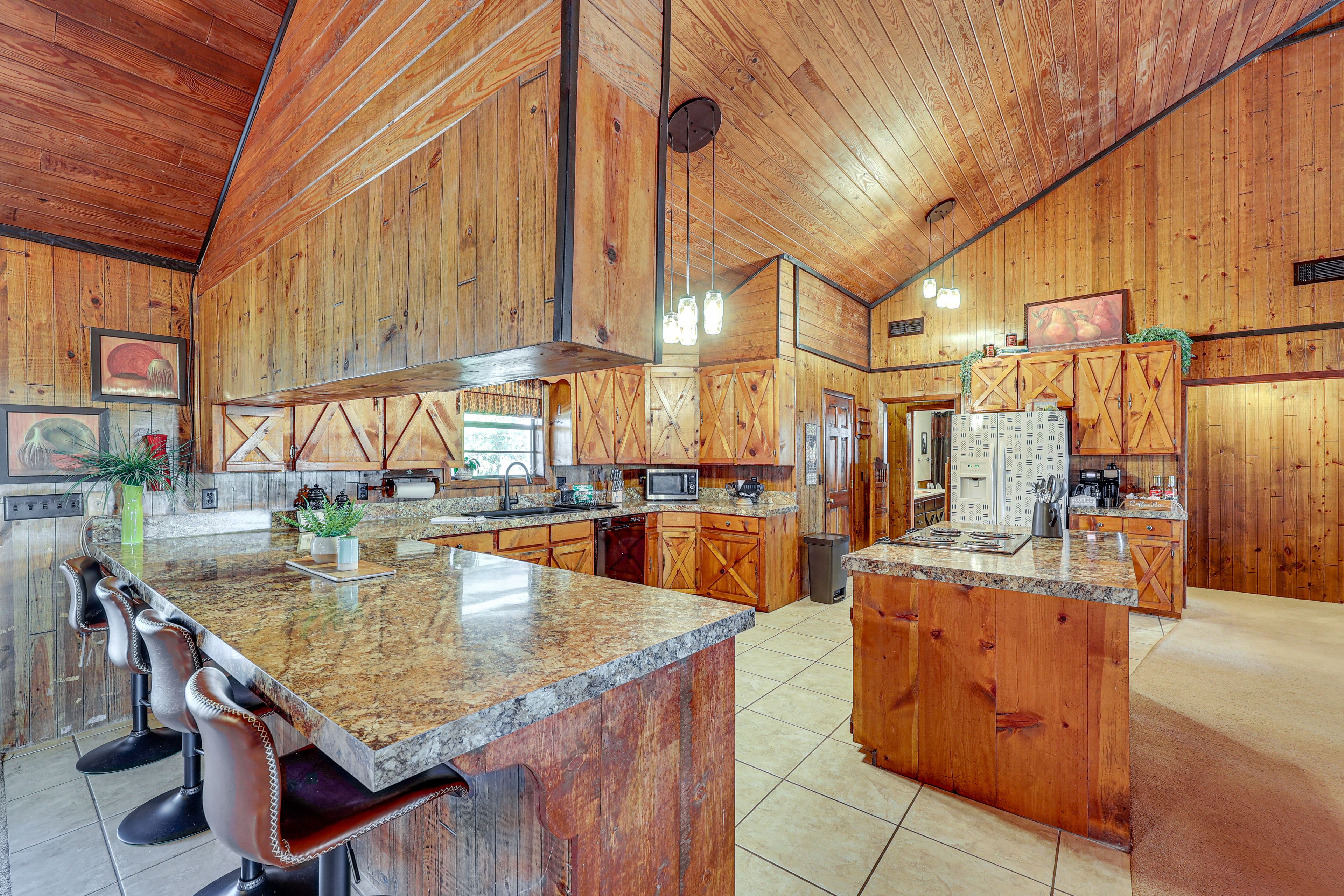 Kitchen | Cooking Basics | Main Level