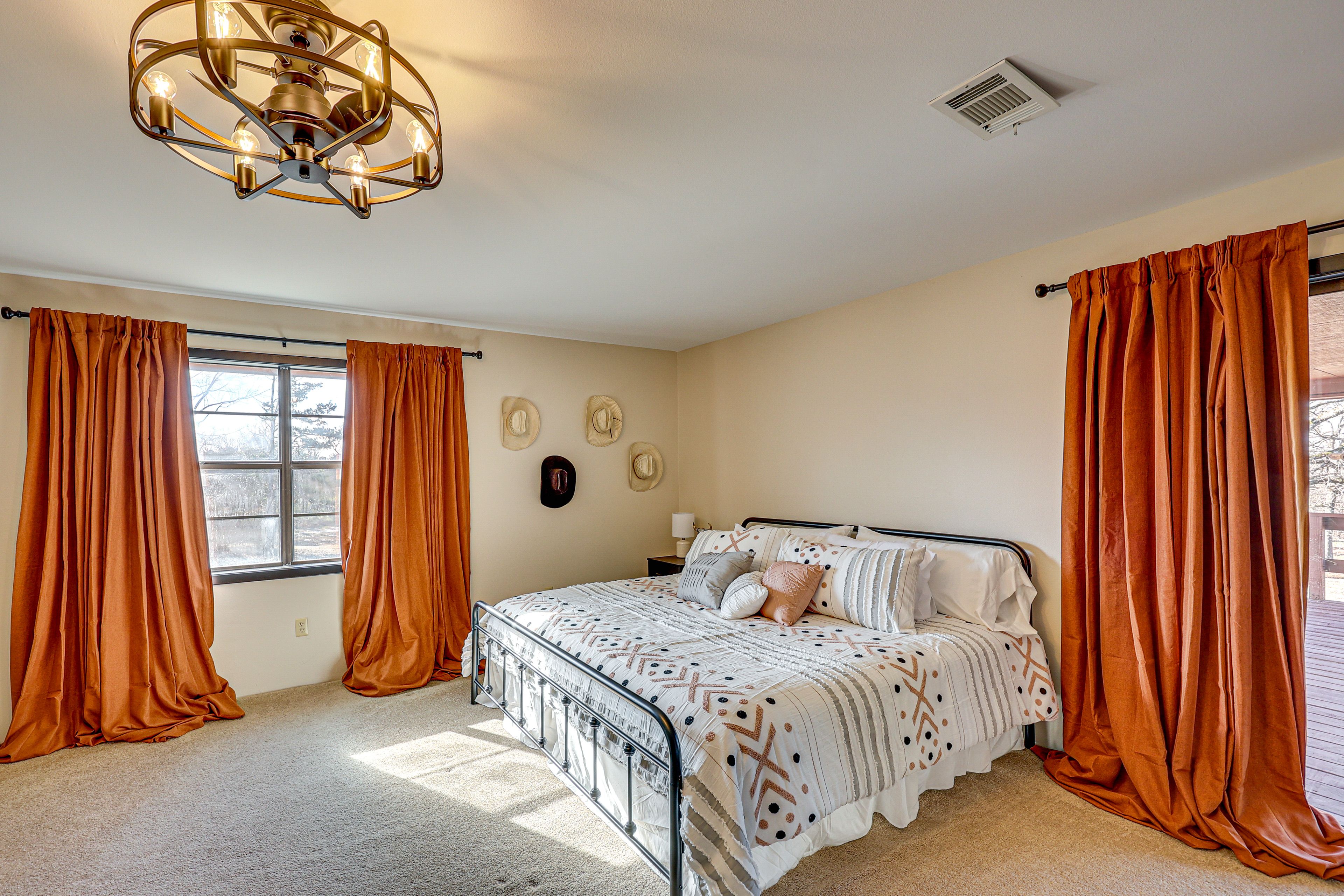Bedroom 1 | King Bed | Linens Provided | Main Level