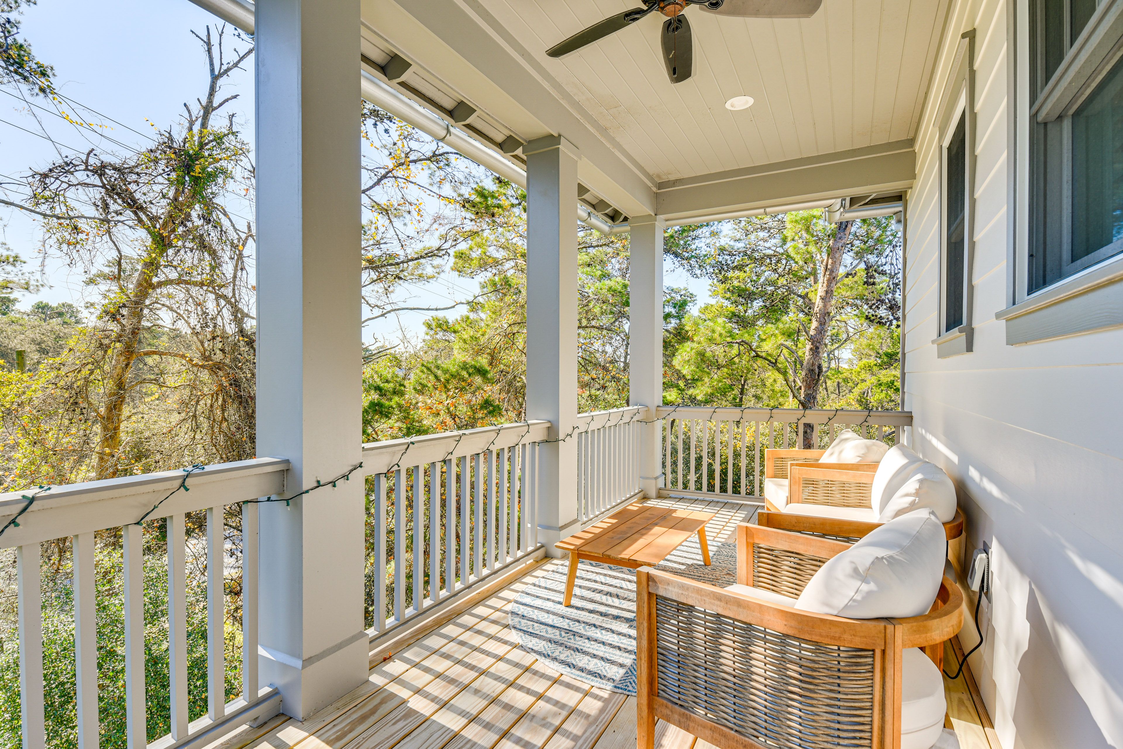 Private Balcony | 2nd Floor | Seating