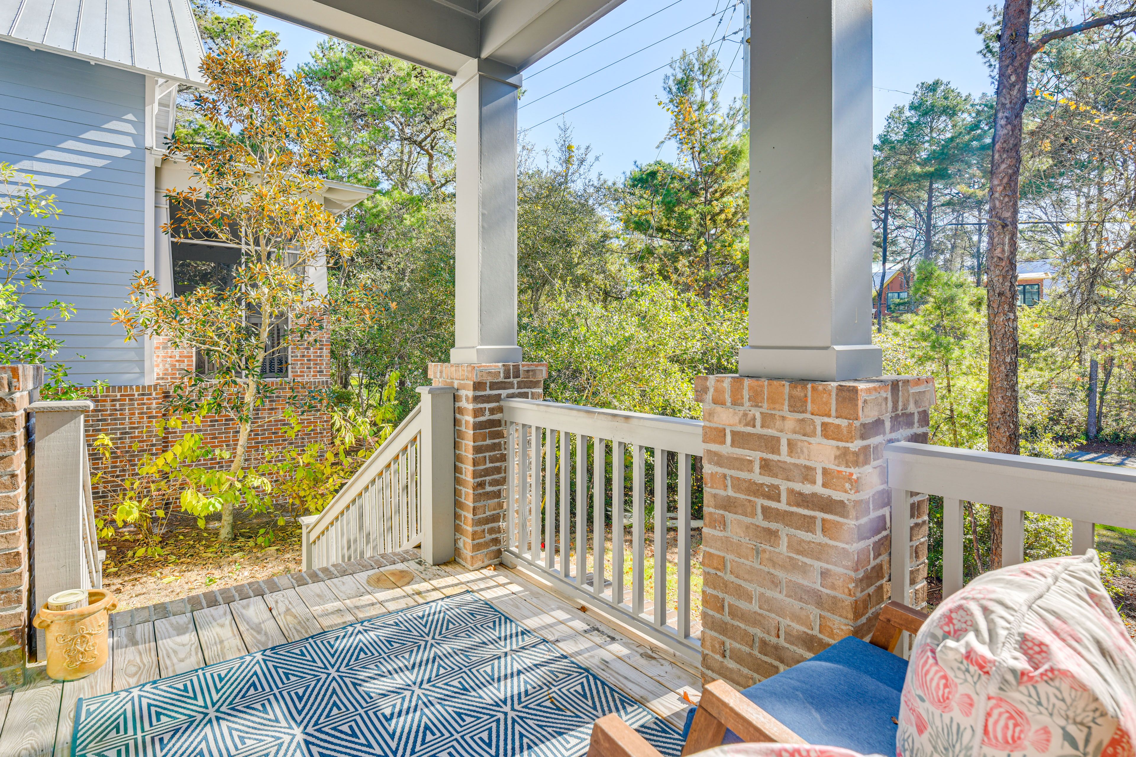 Deck | Seating