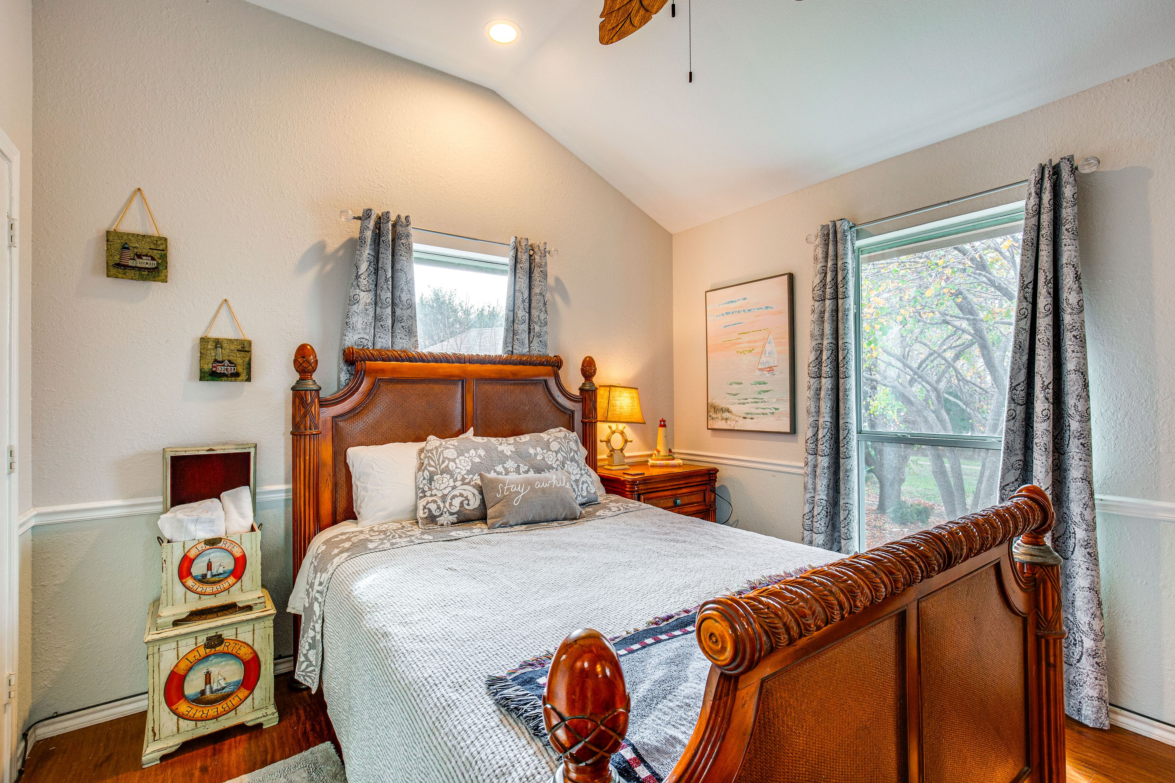 Bedroom 3 | 2nd Floor | Queen Bed