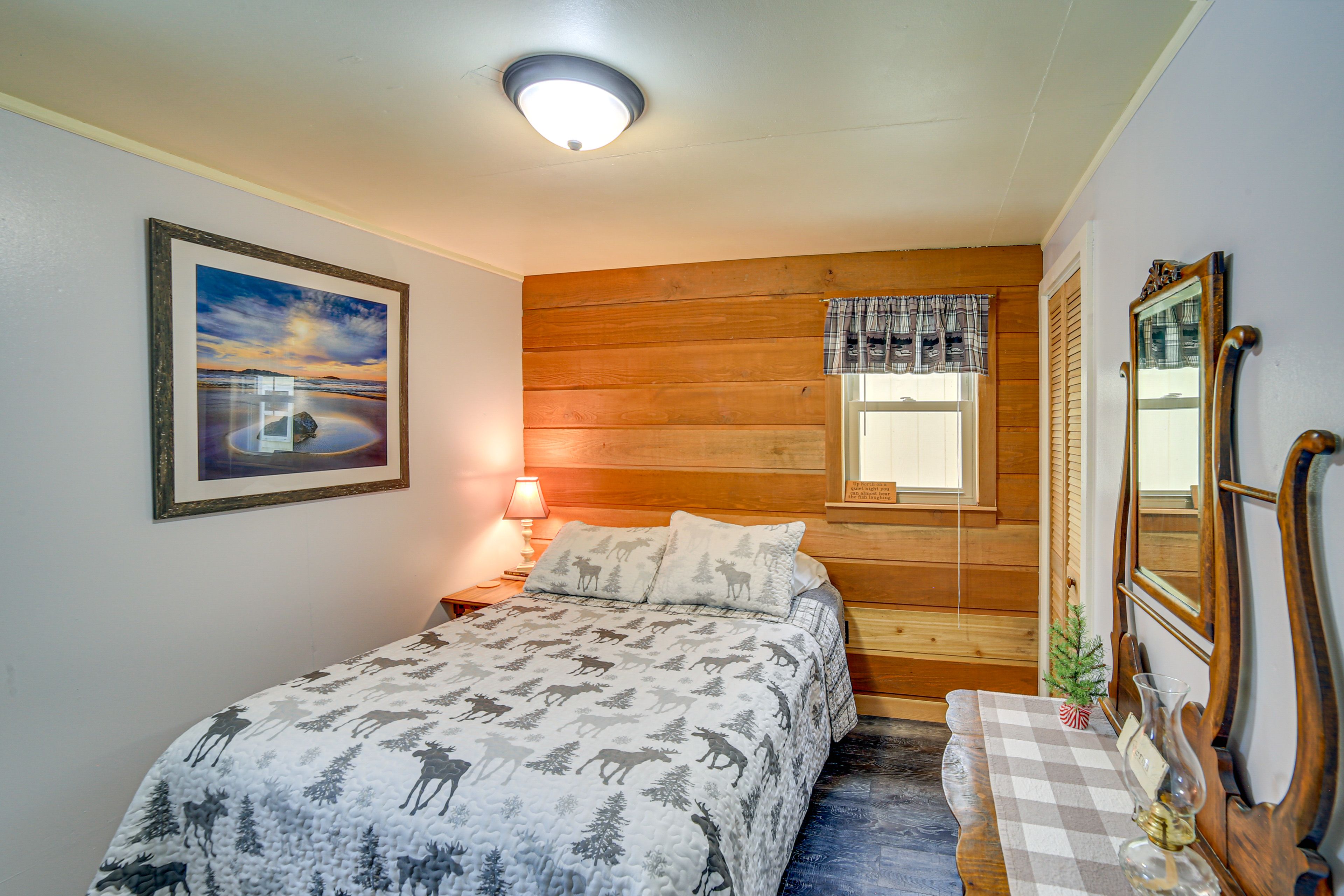 Bedroom 1 | Full Bed