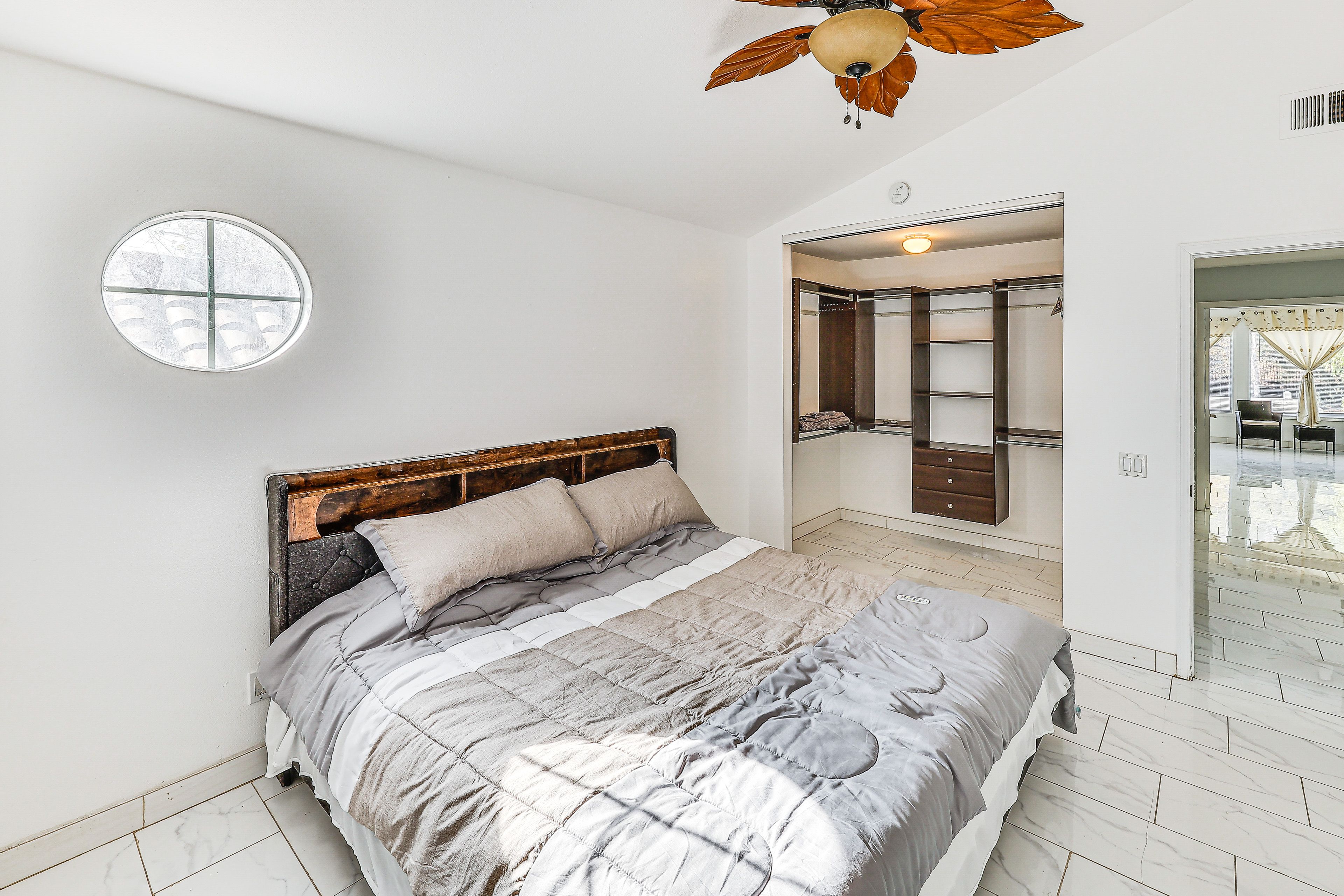Bedroom 1 | California King Bed | 1st Floor