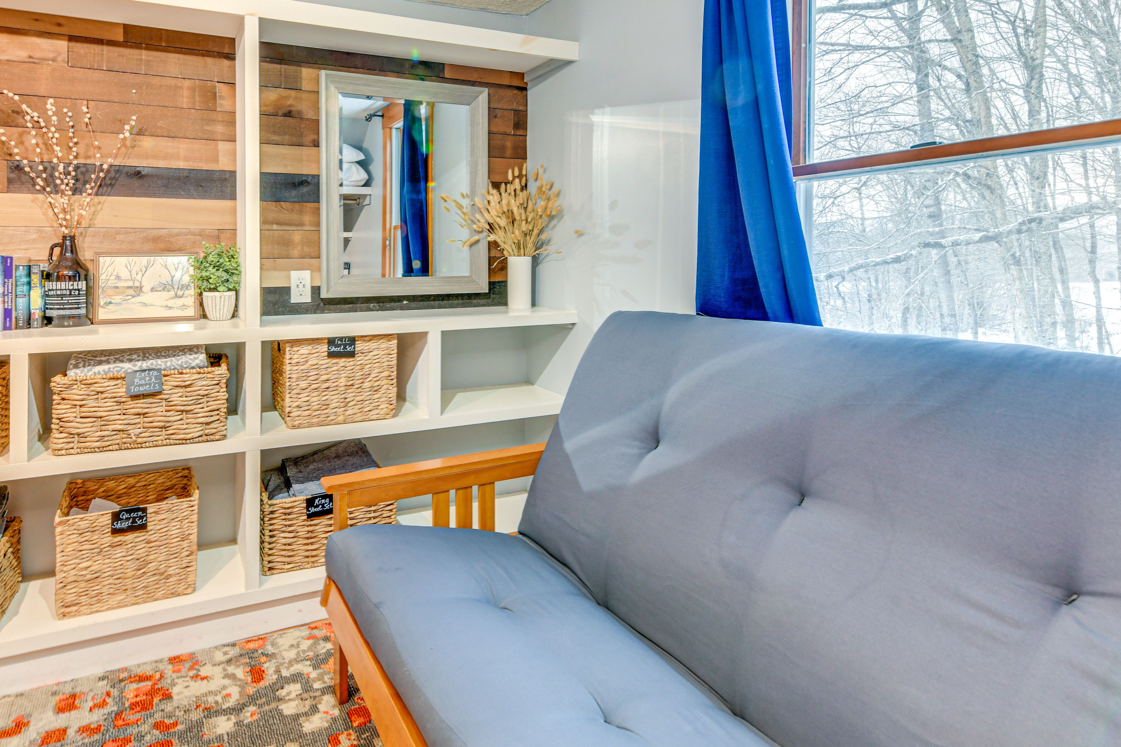Bonus Room | 2nd Floor | Full Futon