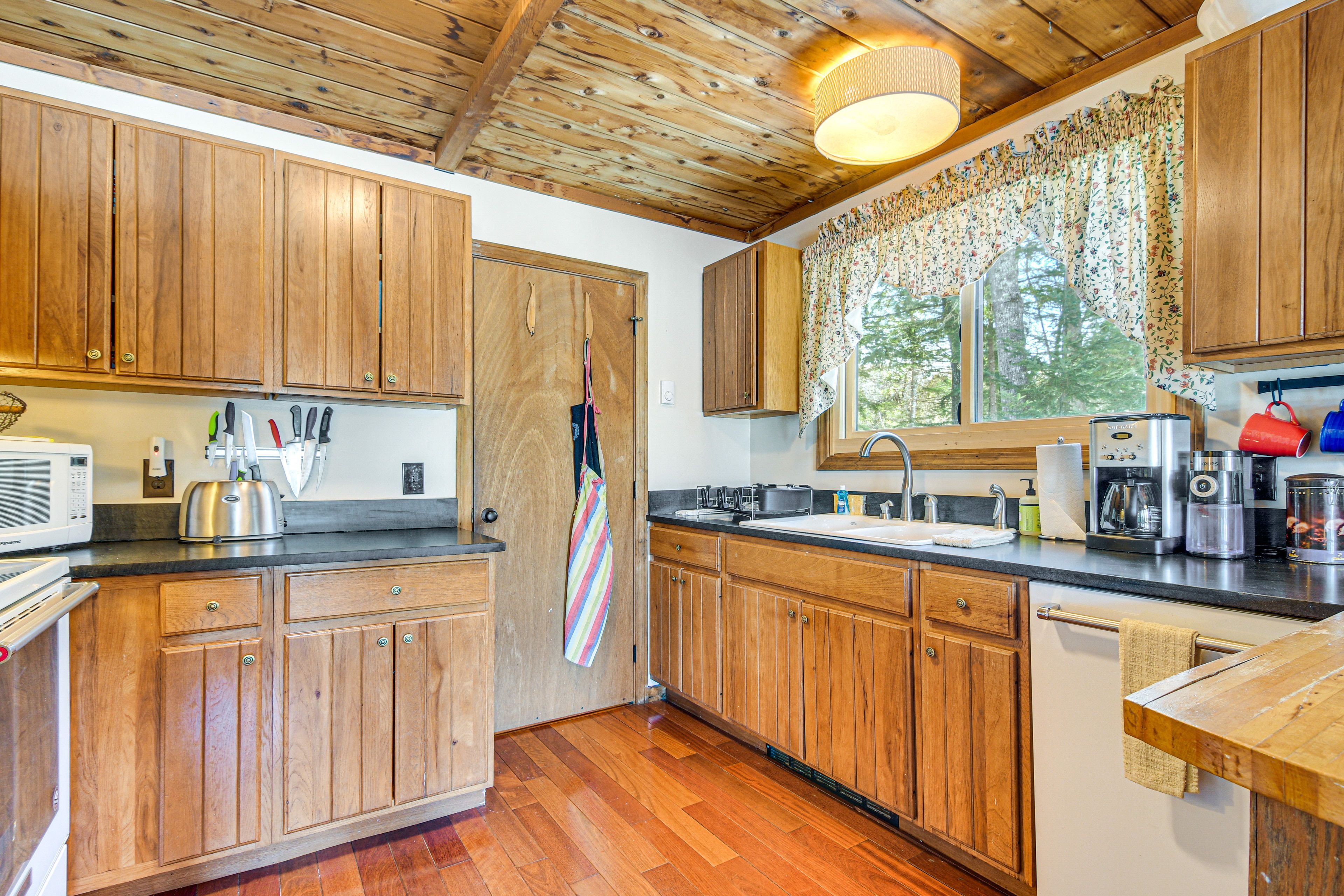 Kitchen | 1st Floor | Drip Coffee Maker | Coffee Grinder | Dishwasher