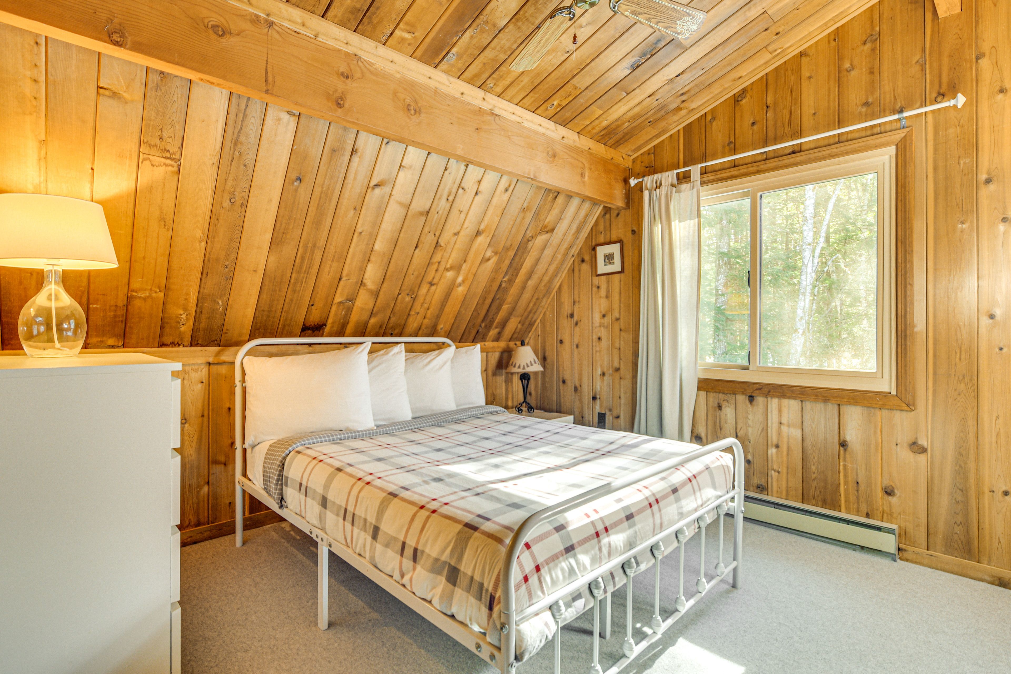 Bedroom 2 | 2nd Floor | Full Bed | Linens Provided