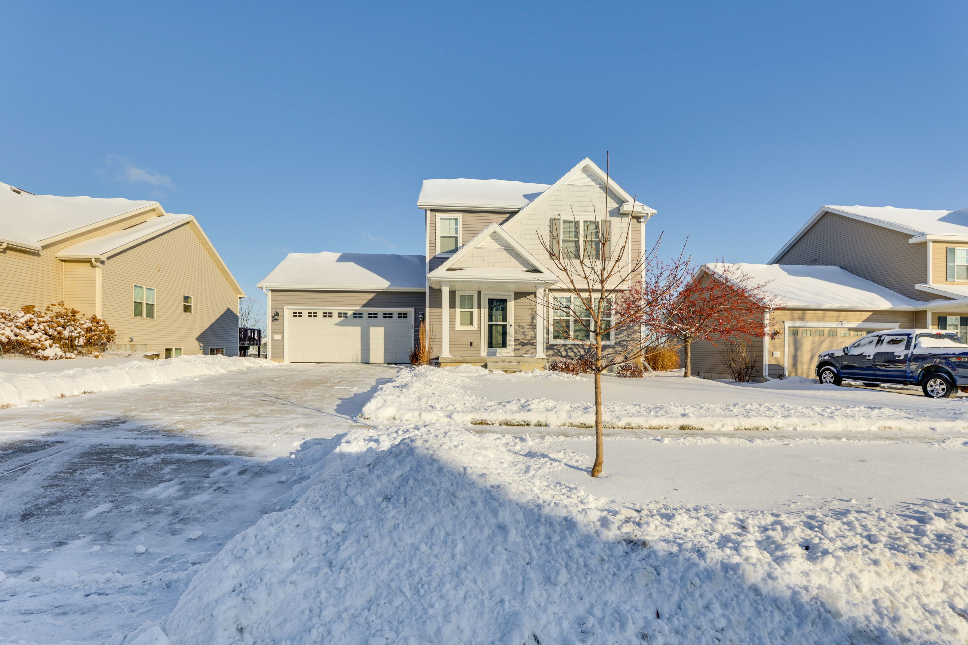 Property Exterior | Multi-Level Home | Keyless Entry