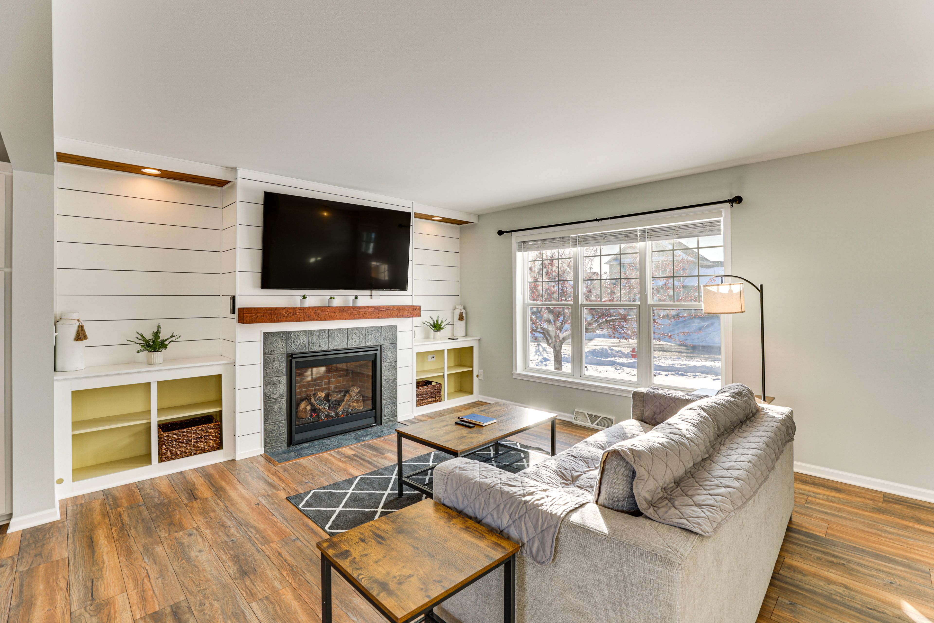 Verona Vacation Rental | 4BR | 3BA | 2,000 Sq Ft | 4 Steps Required to Enter