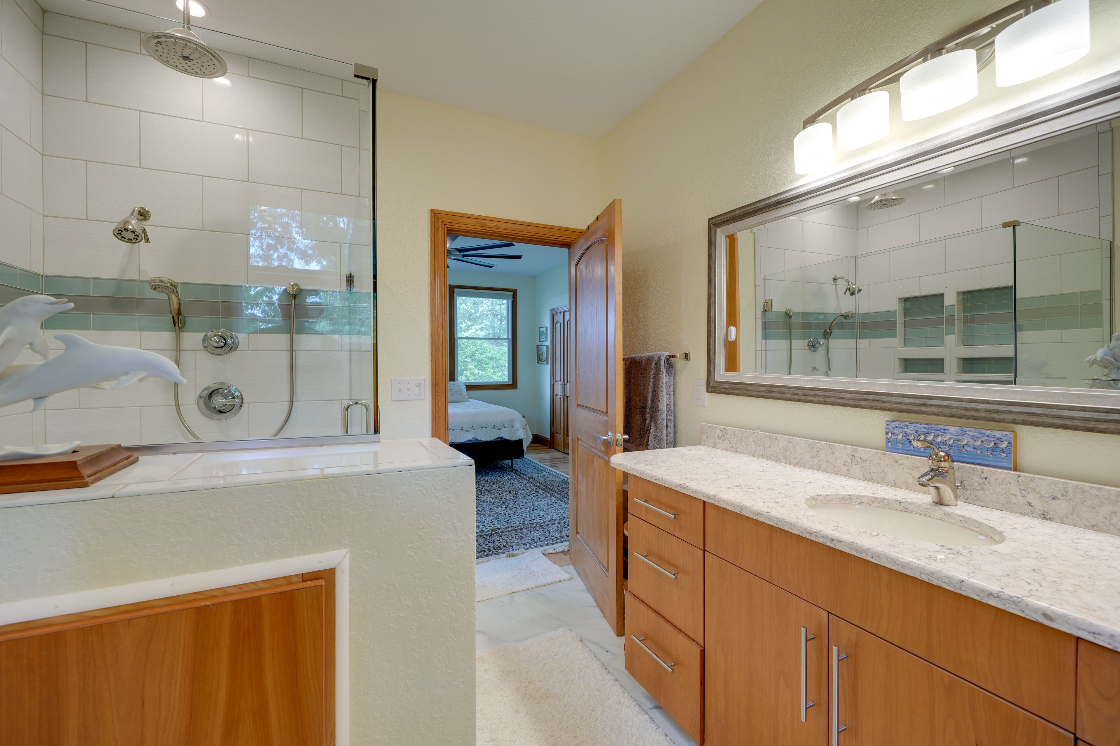 En-Suite Bathroom | 1st Floor