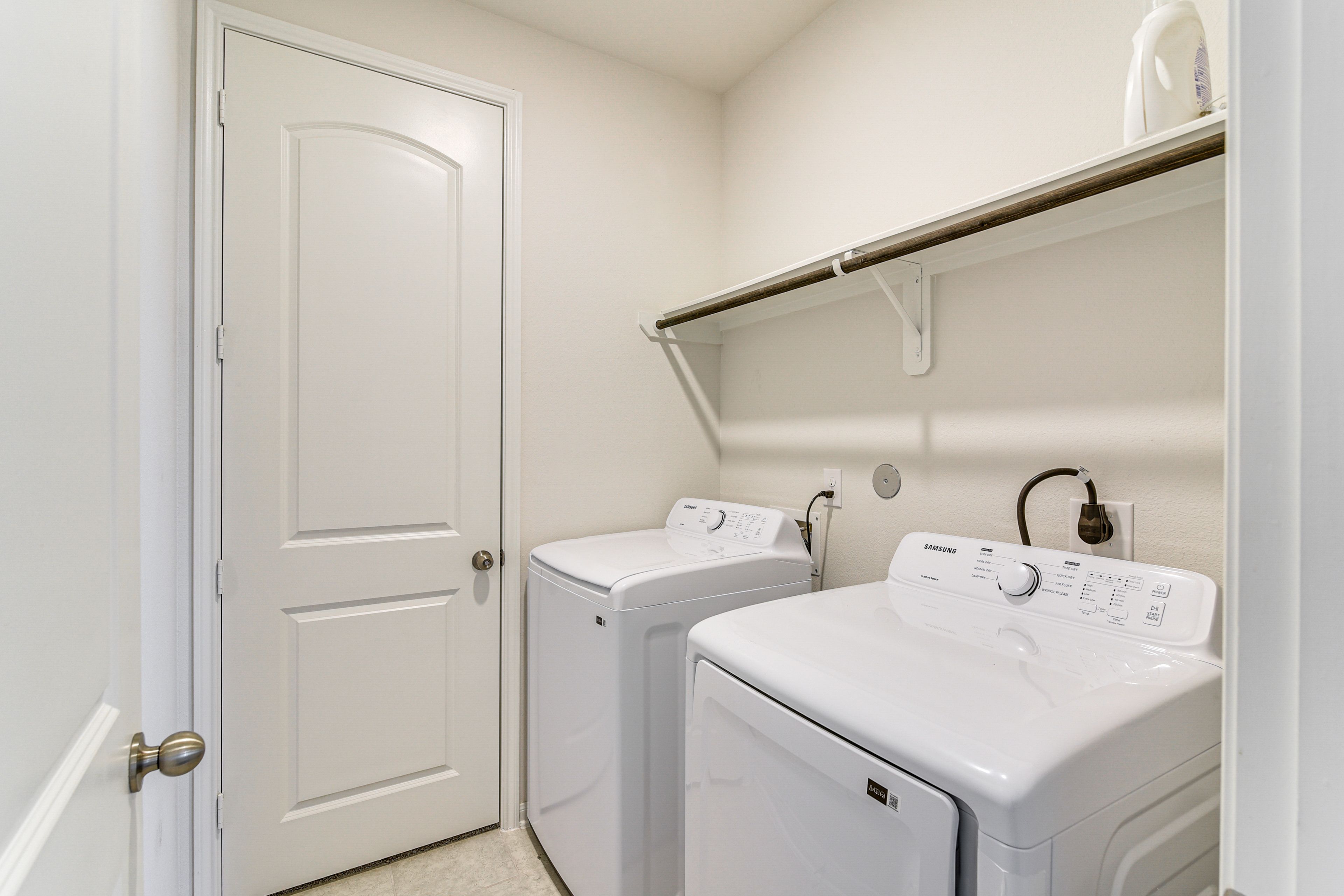 Laundry Room | 1st Floor | Washer & Dryer