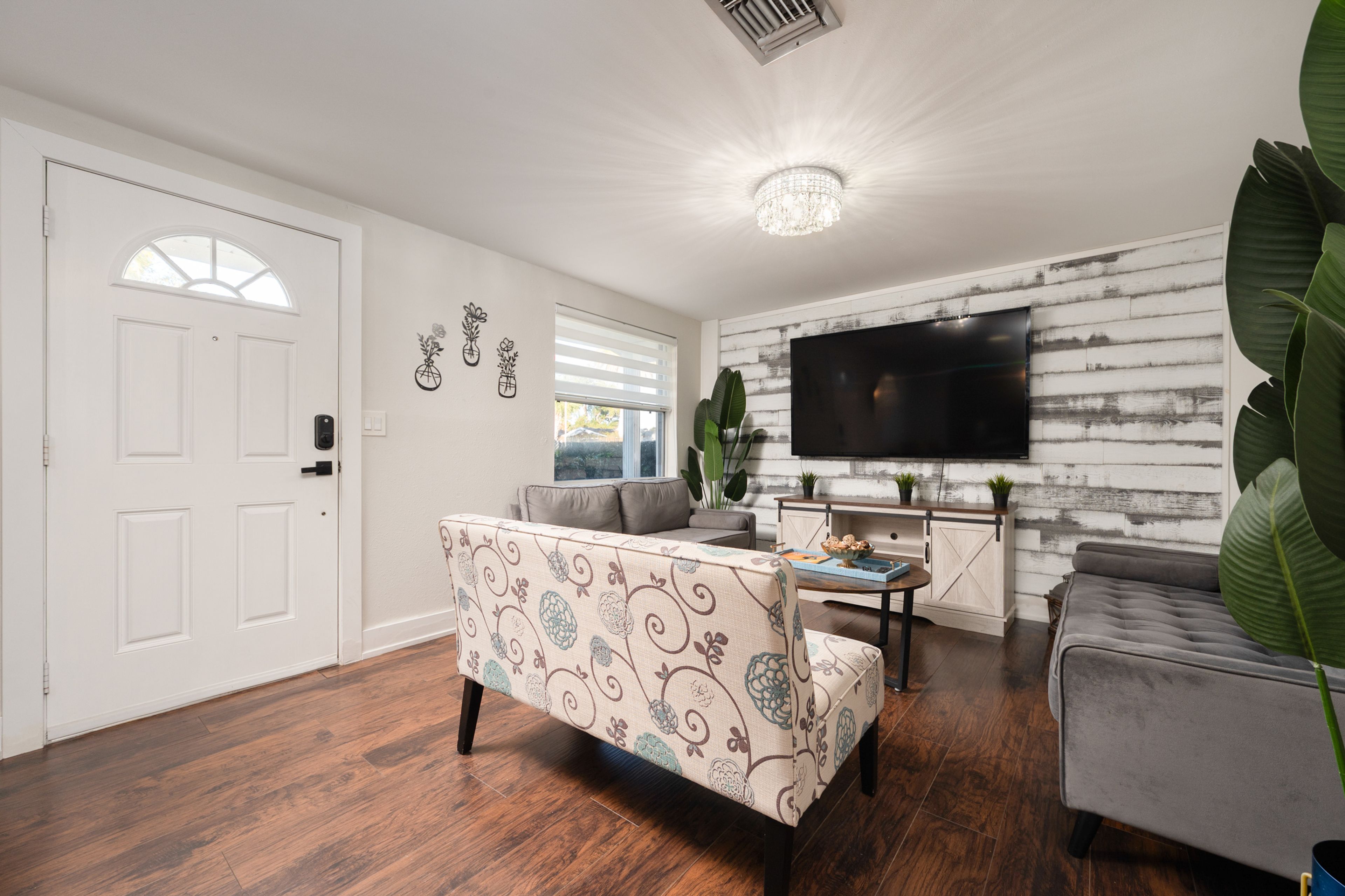 Living Room | Full Sleeper Sofa | Smart TV