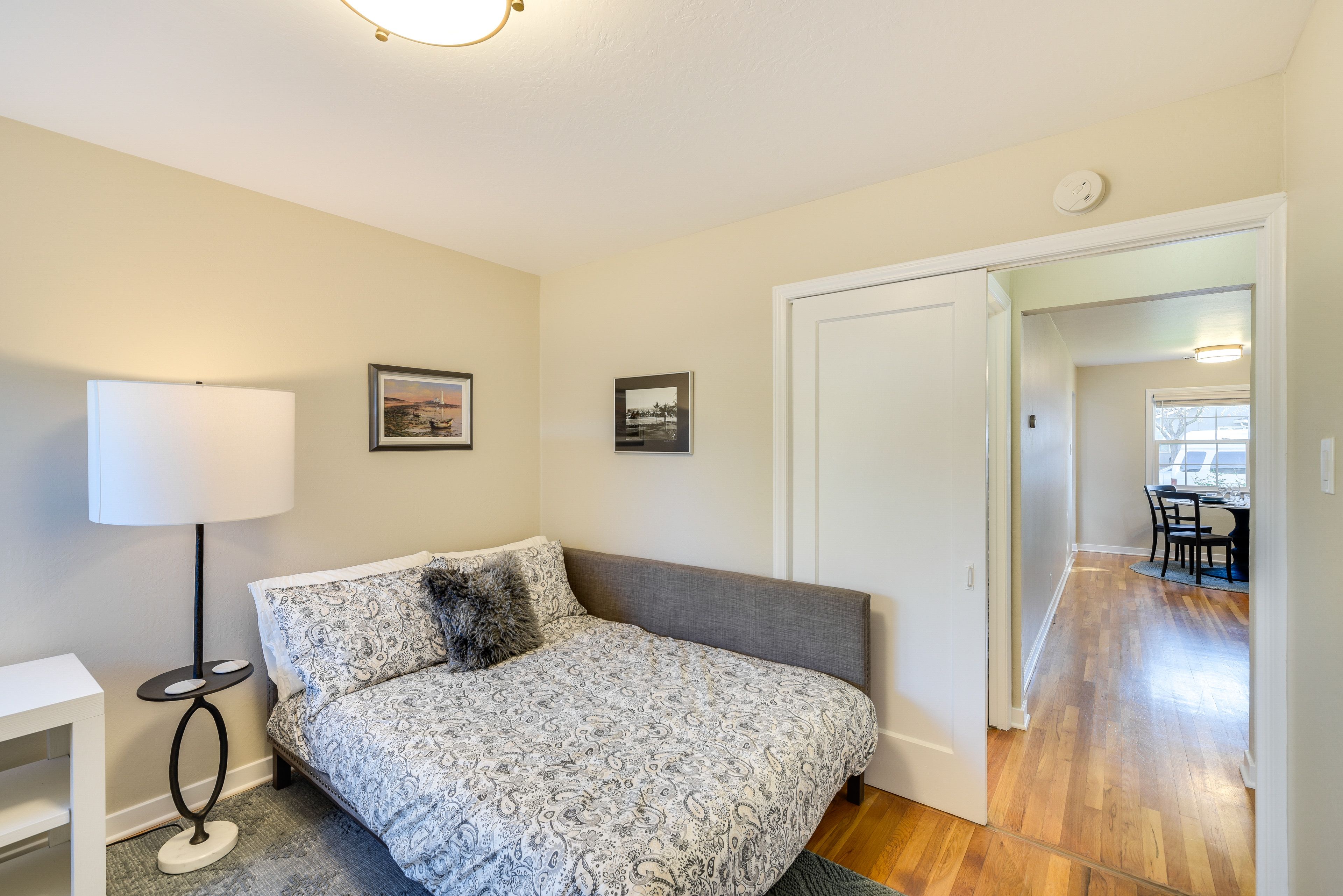 Bedroom 2 | Full Daybed | Desk | Free WiFi