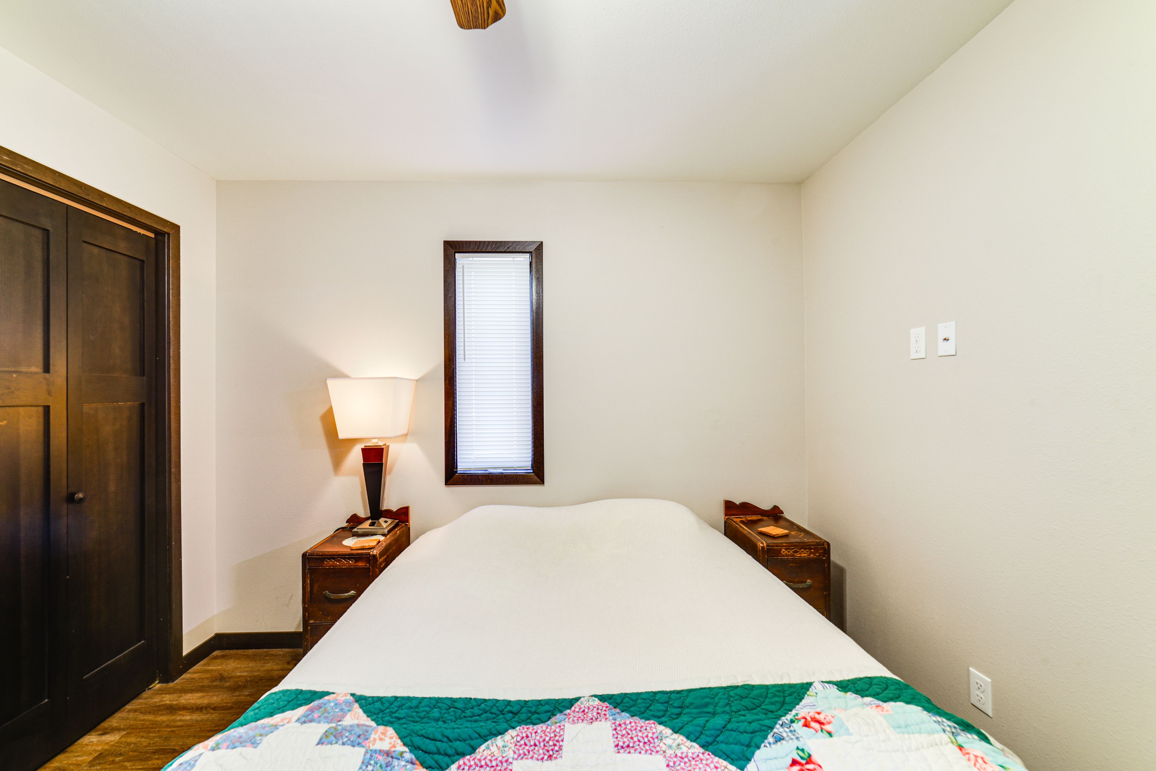 Bedroom 2 | 1st Floor | Queen Bed