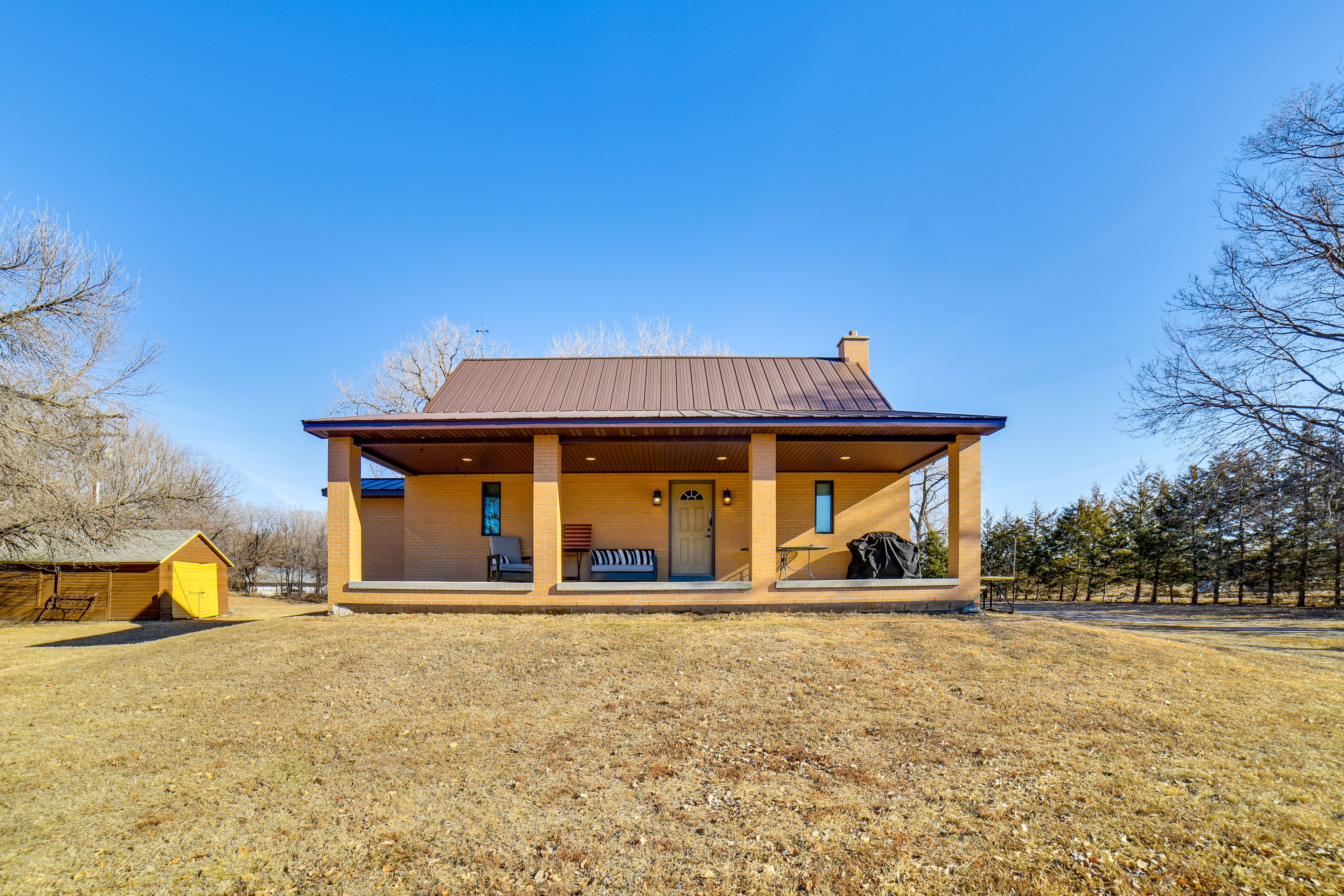 Bristow Vacation Rental | 3BR | 2BA | 2 Steps to Enter | 1,588 Sq Ft