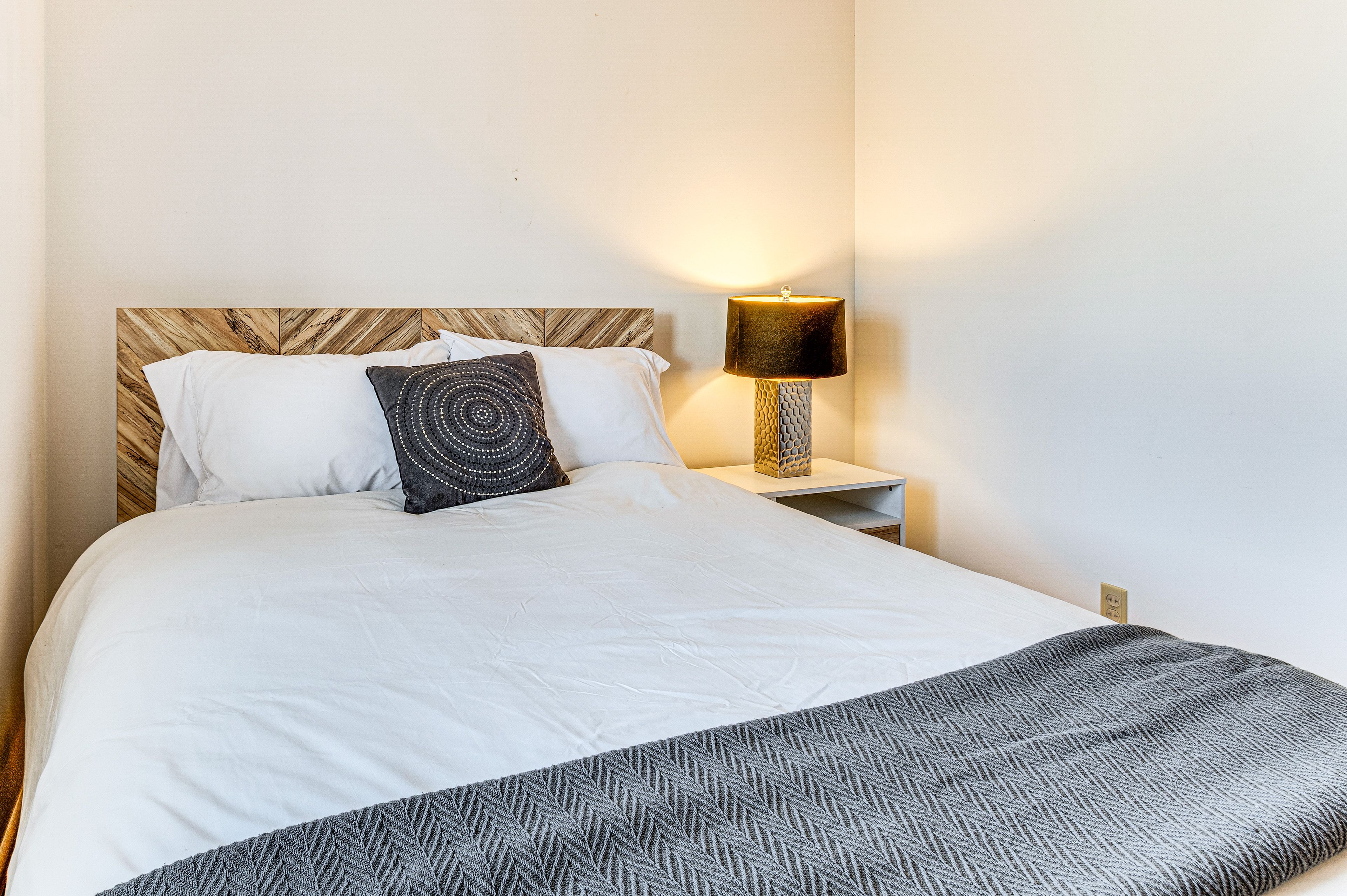 Bedroom 2 | Main Level | Queen Bed
