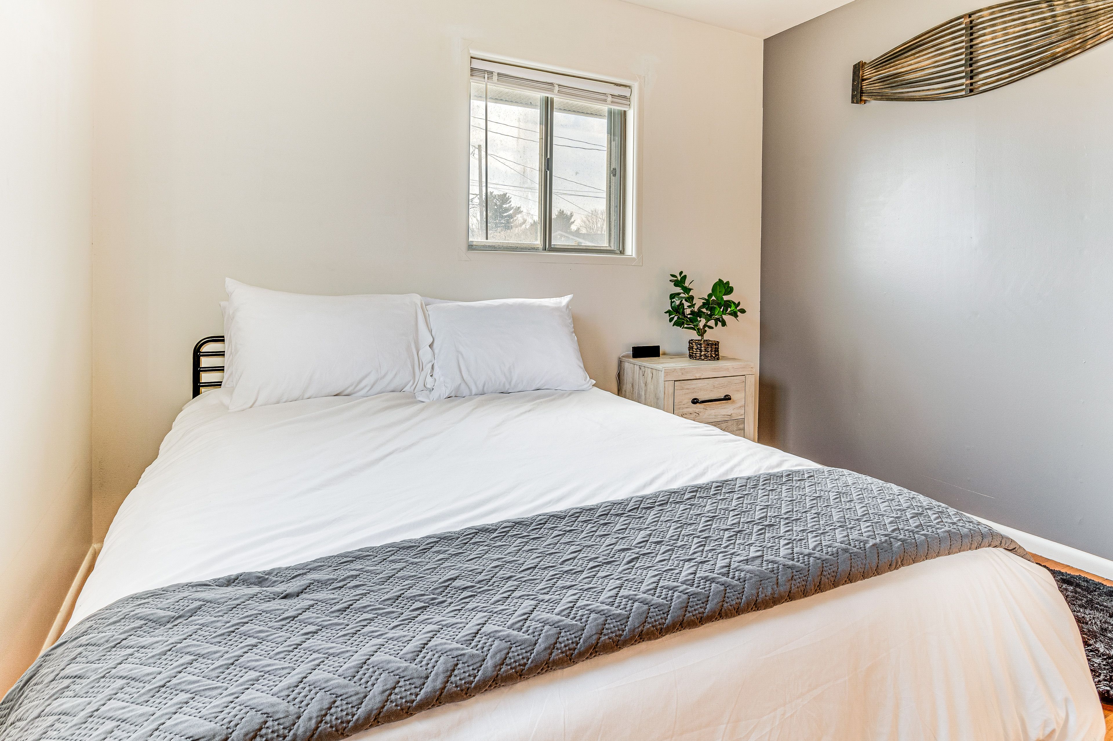 Bedroom 1 | Main Level | Queen Bed | Linens Provided