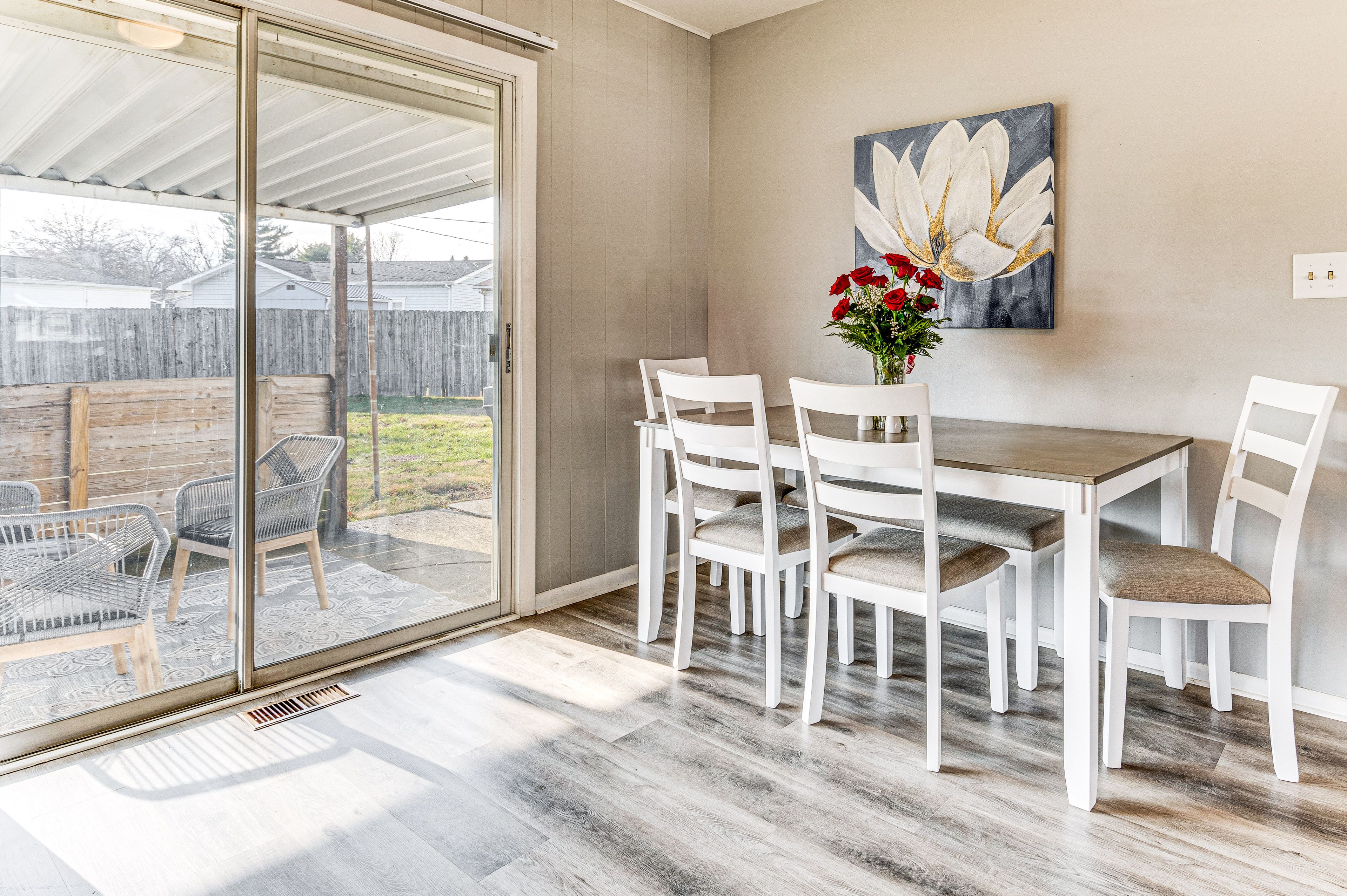 Dining Area | Main Level | Dishware & Flatware Provided