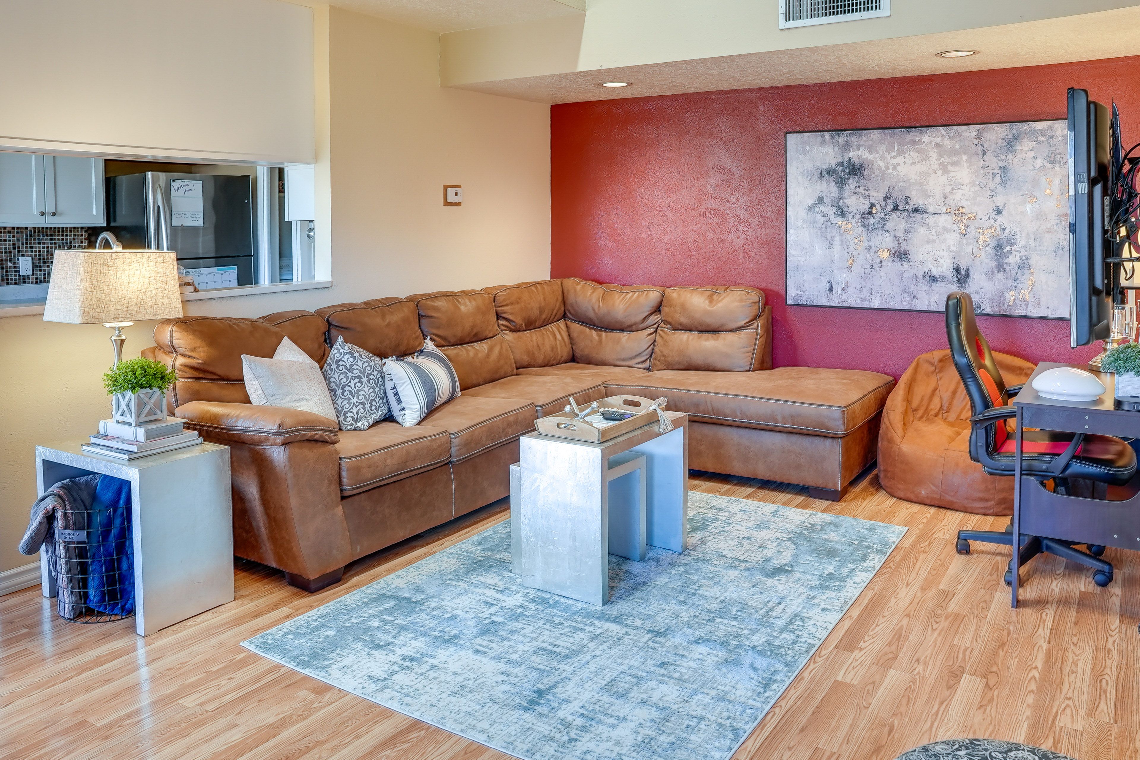 Interior | 2-Story Townhome