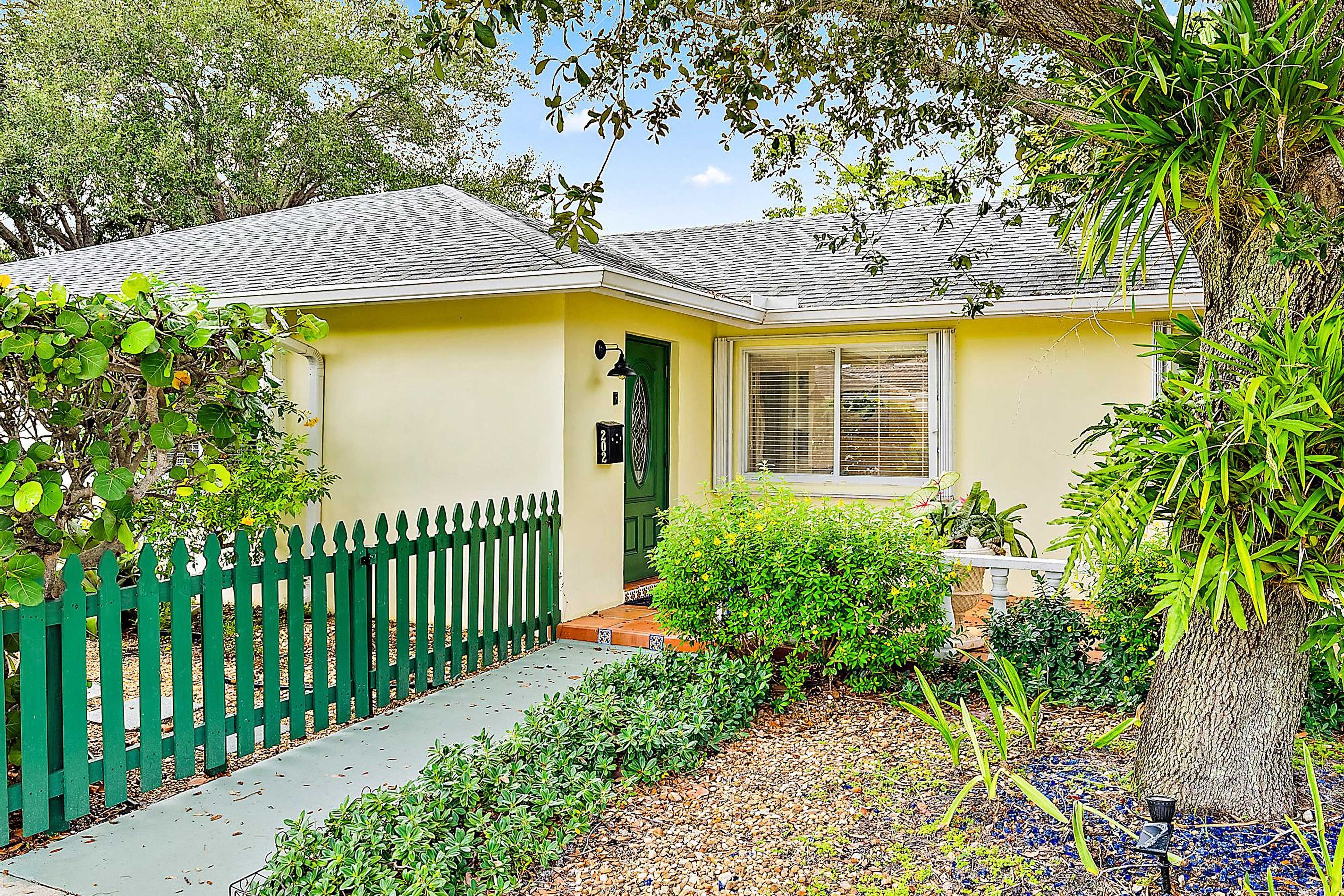 Lake Worth Beach | 3BR | 2BA | Small Step to Enter | 1,700 Sq Ft