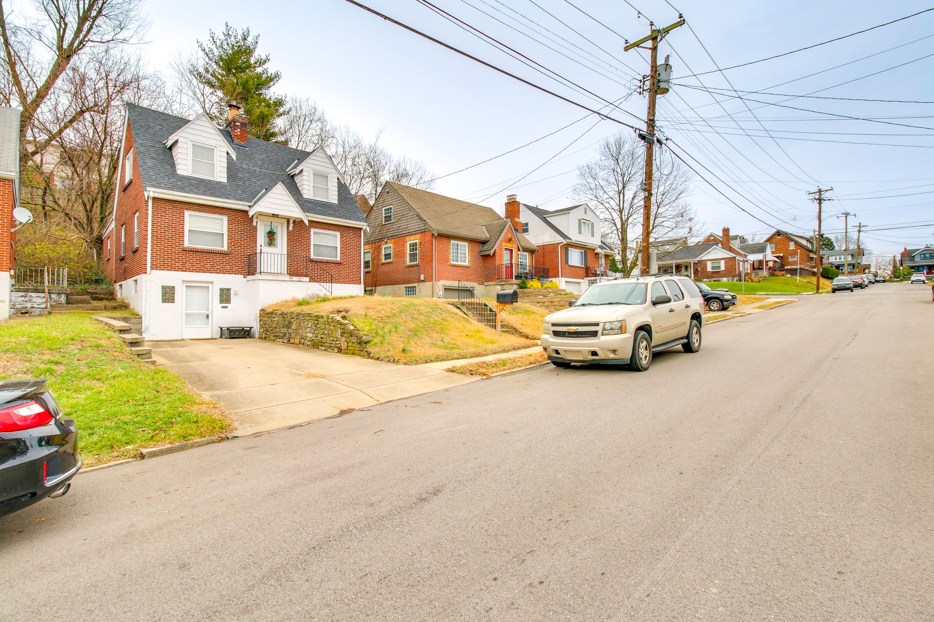 Surrounding Neighborhood