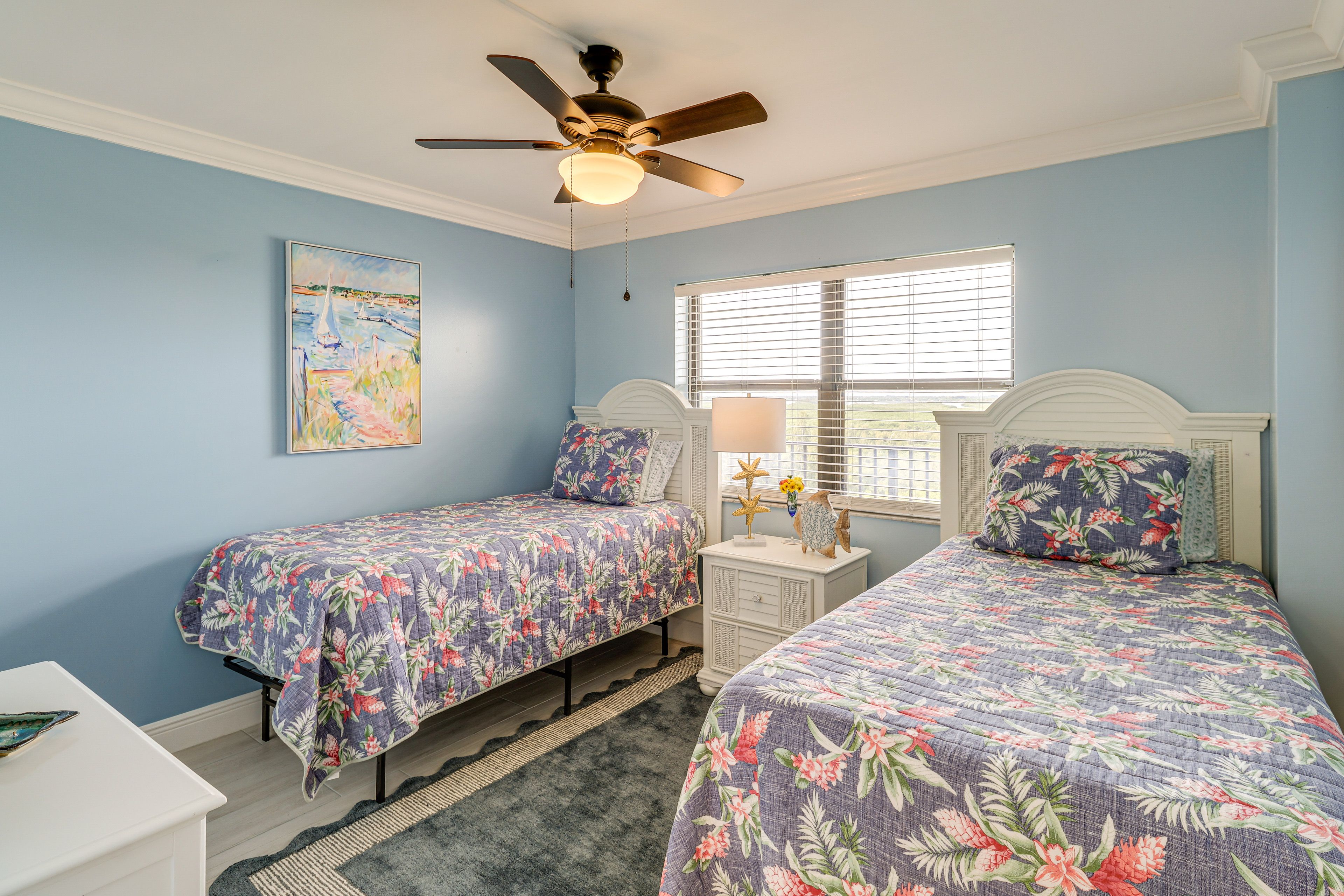 Bedroom 2 | 2 Twin Beds