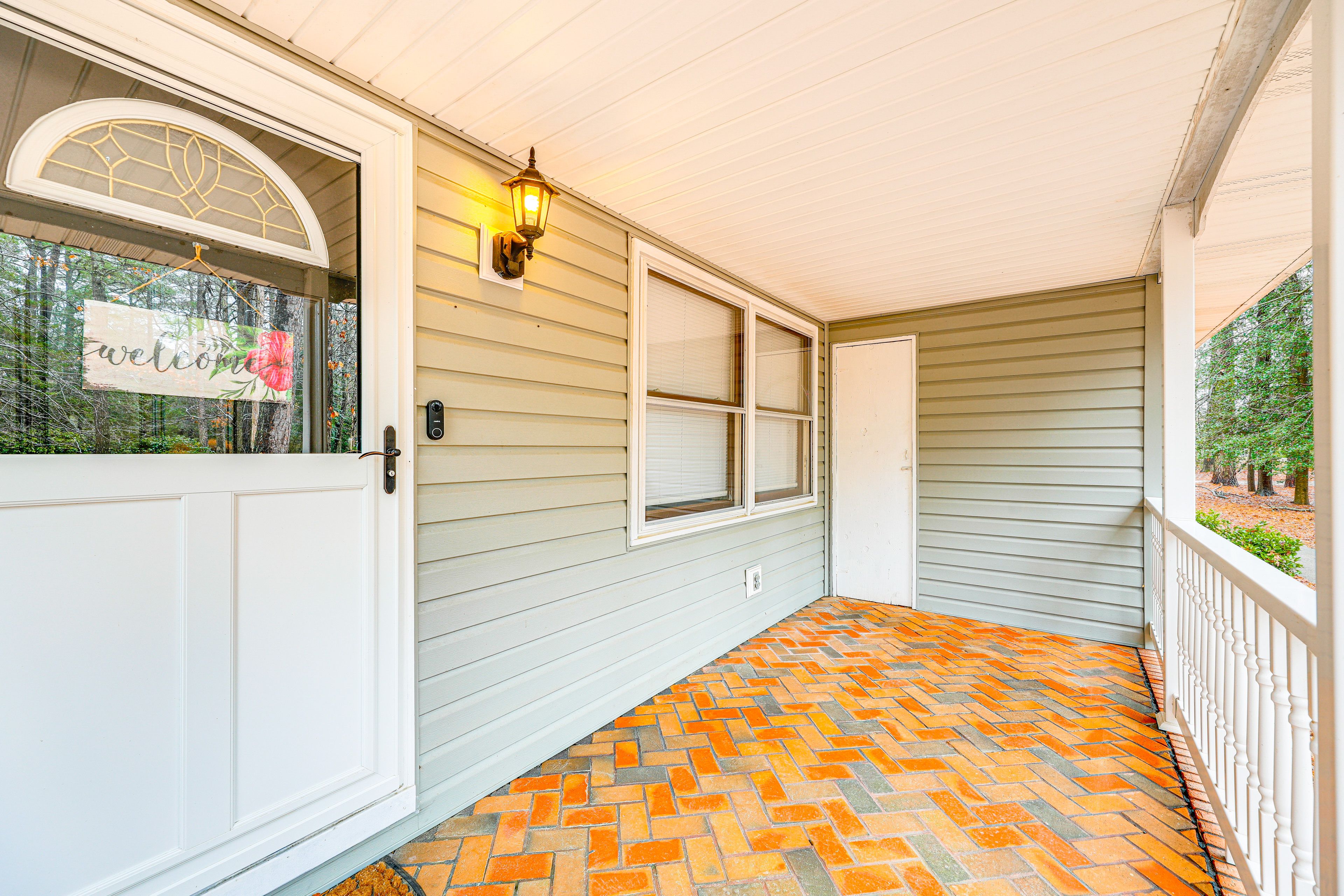 Front Patio | Private Entrance