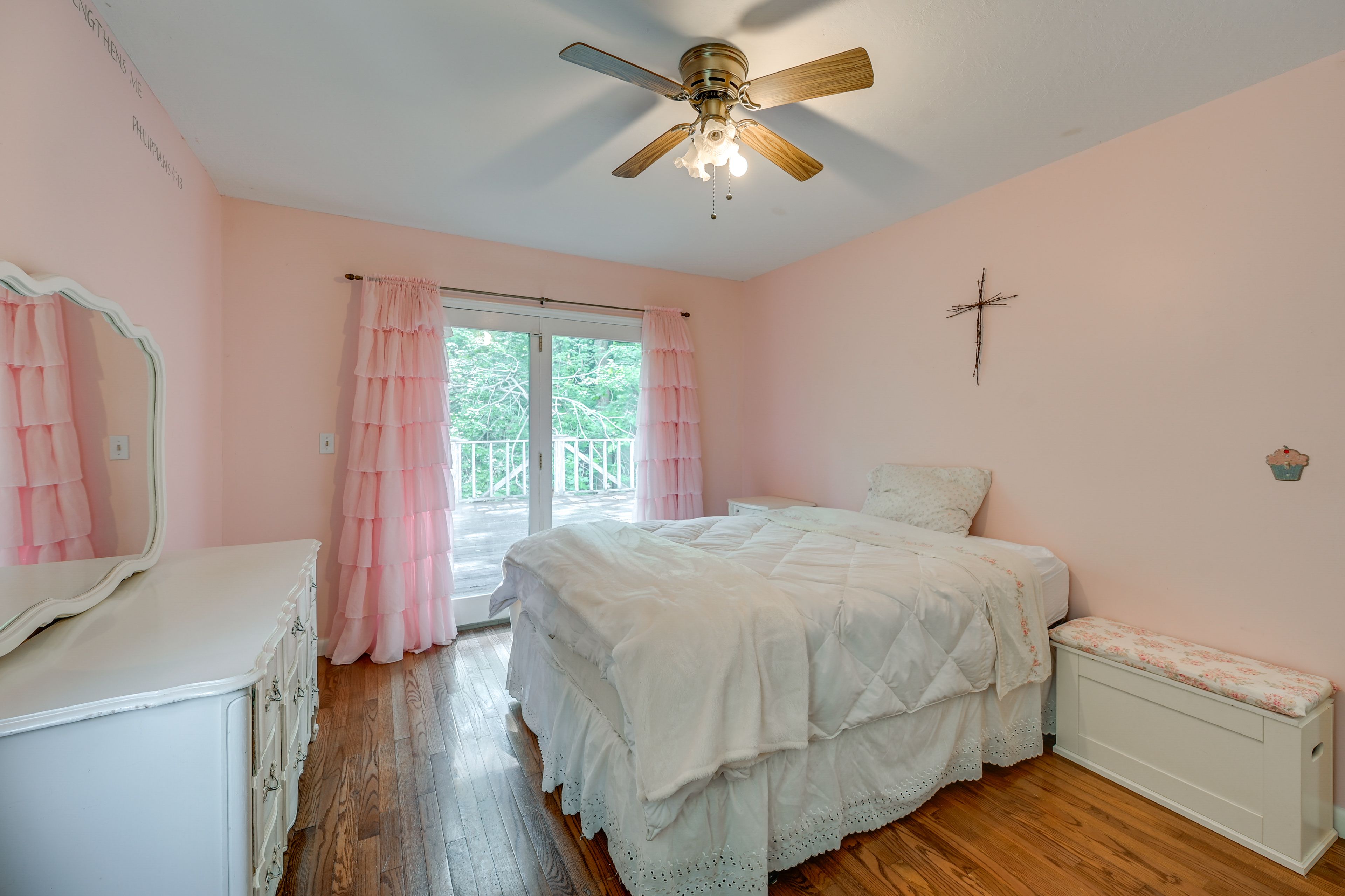 Bedroom 3 | Queen Bed | Upper Level